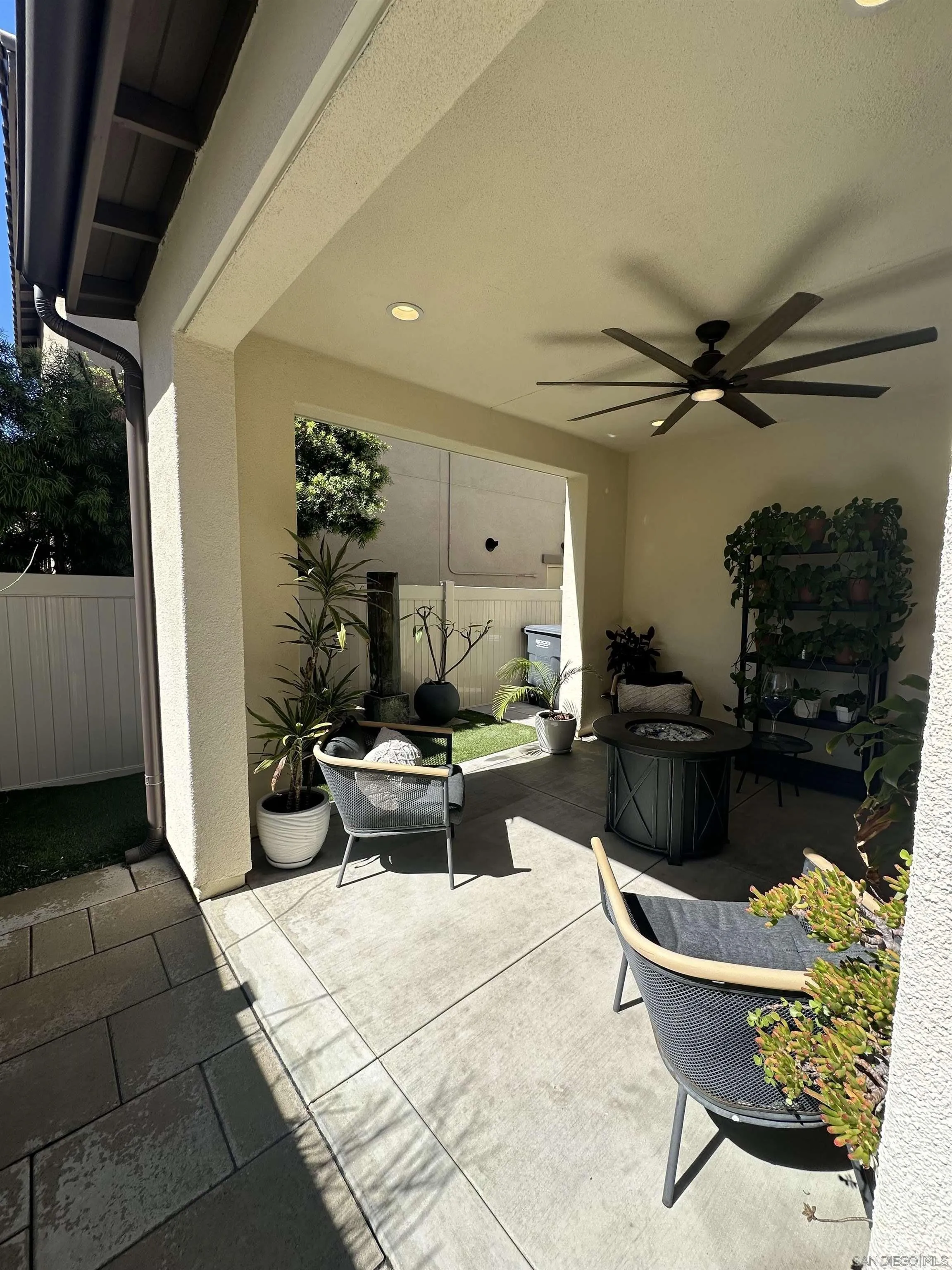 https://cdn.realtyfeed.com/cdn/127/260011536/207adcb9ddd8bfe5a4ce2cd642161dc9.webp