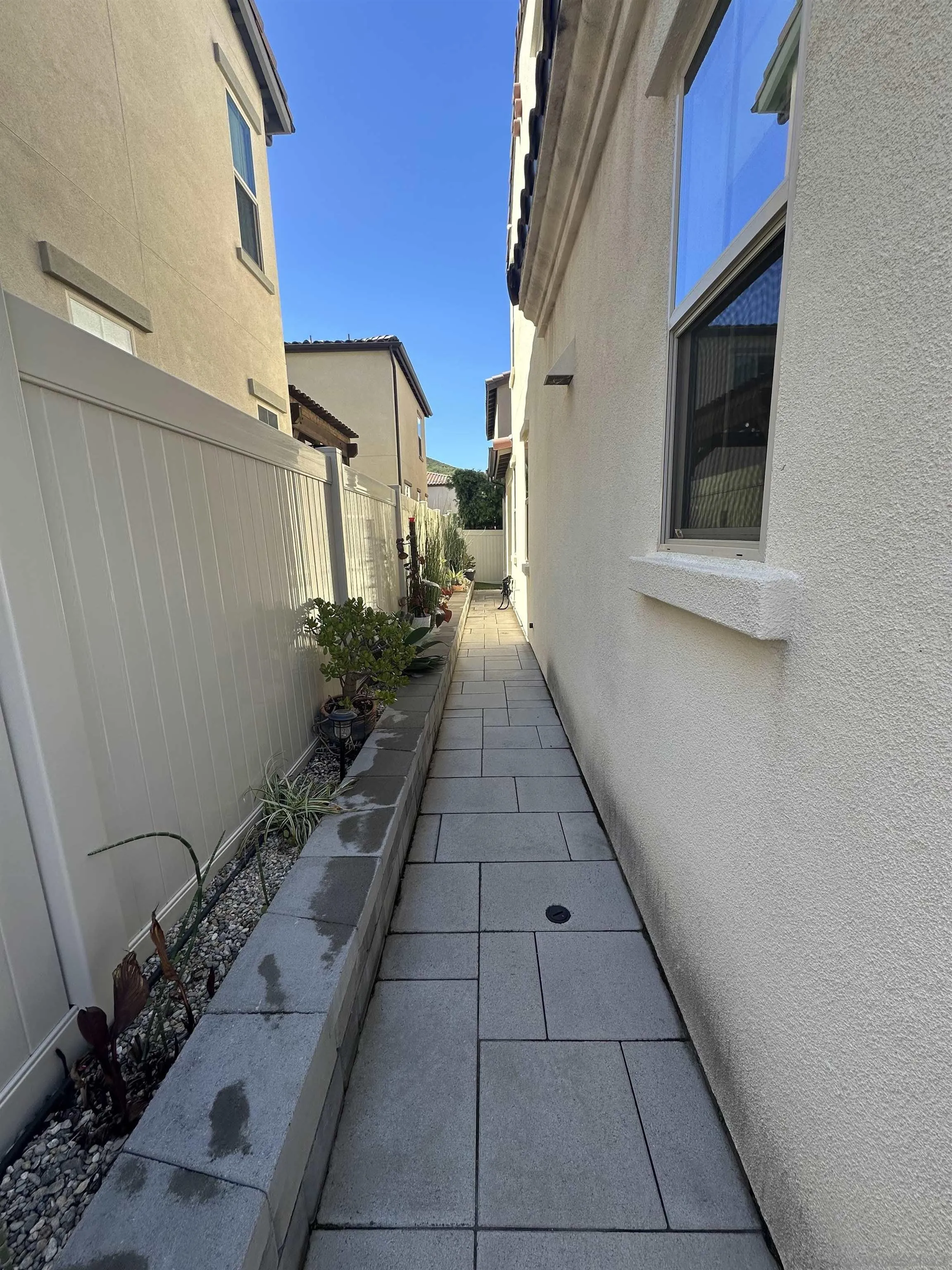 https://cdn.realtyfeed.com/cdn/127/260011536/cda3202c25d9cb55b82345b07054dd11.webp