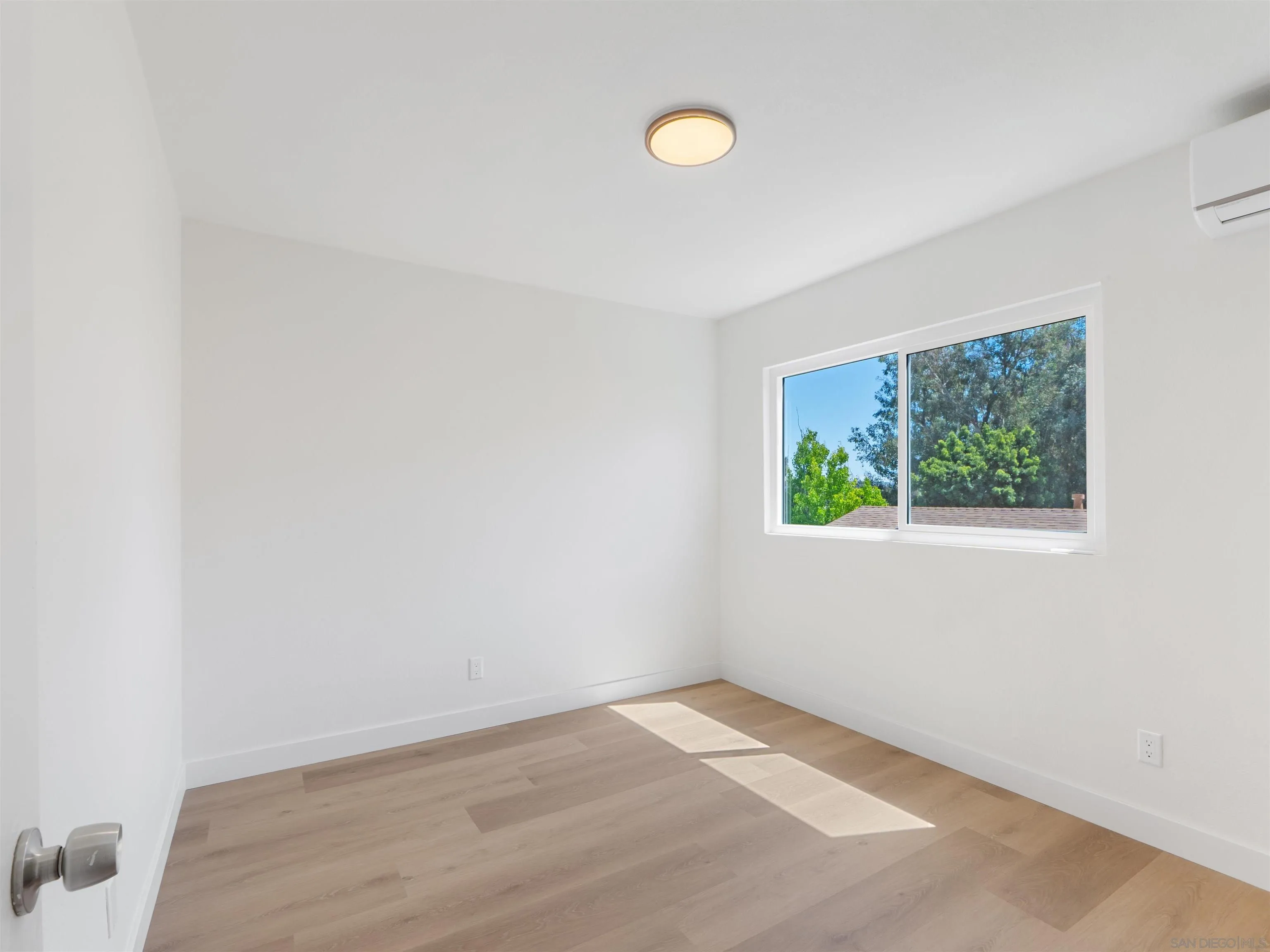 Photo #19: 260011539 Listing: Photo #19