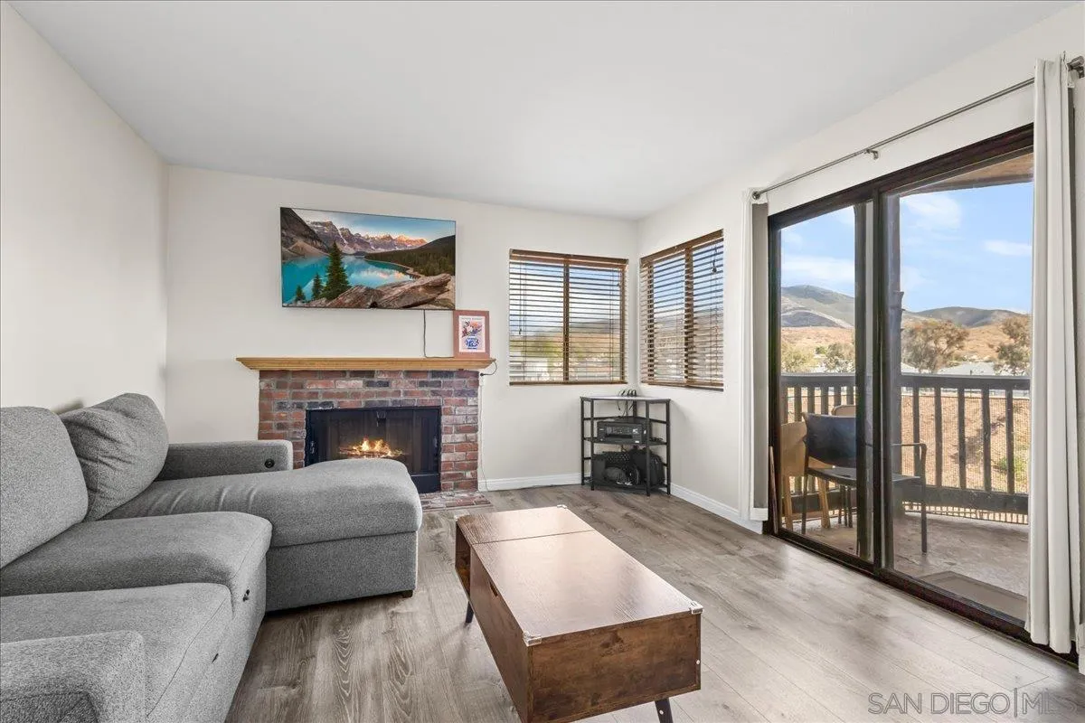 https://cdn.realtyfeed.com/cdn/127/260011547/4f0fd22e9c5cc1e44bf194b72578a73e.webp