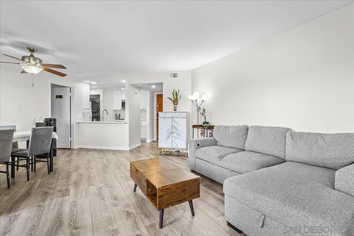 https://cdn.realtyfeed.com/cdn/127/260011547/b7a5a51a9c57600ae668affdd9b270bc.webp