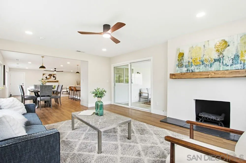 https://cdn.realtyfeed.com/cdn/127/260011554/8fdde2c3eb8823bedbd77e0791c06d79.webp