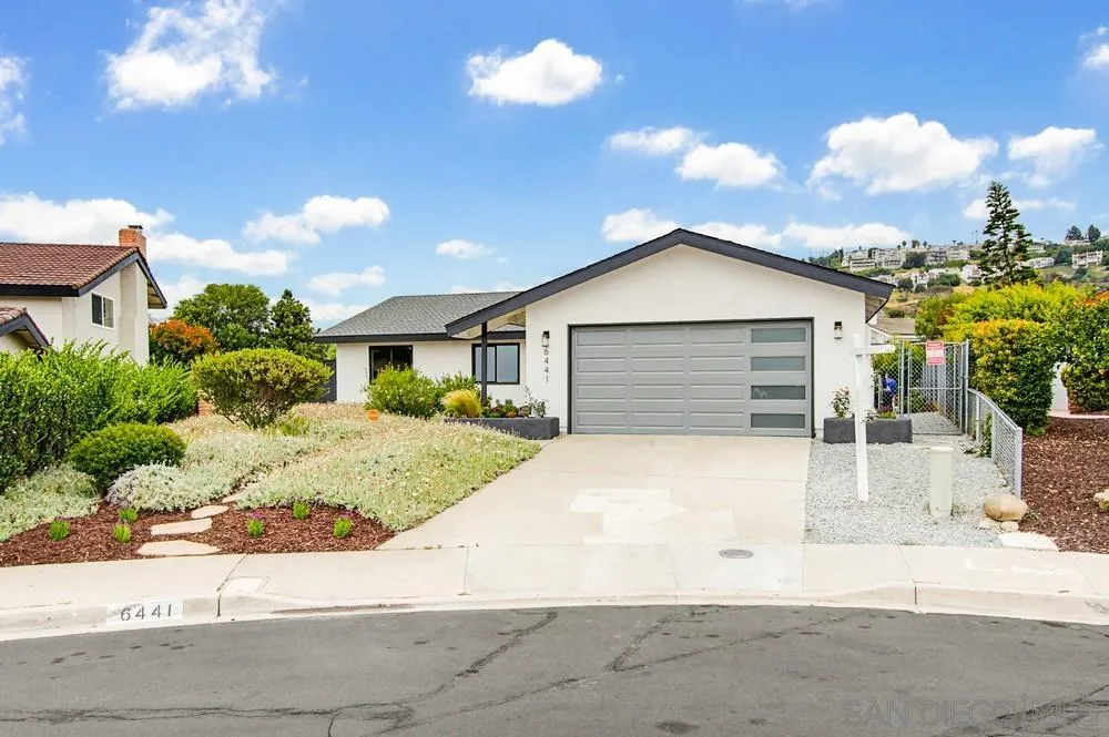 https://cdn.realtyfeed.com/cdn/127/260011554/a14d428f58e1c191b71c48b0d38d7fe3.webp