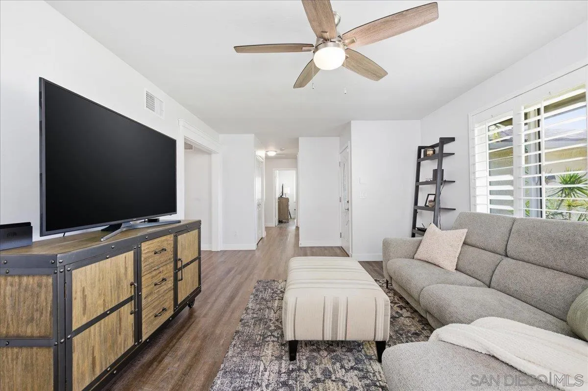 https://cdn.realtyfeed.com/cdn/127/260011556/e8b7f39ffc5cab44b728b891867085f5.webp
