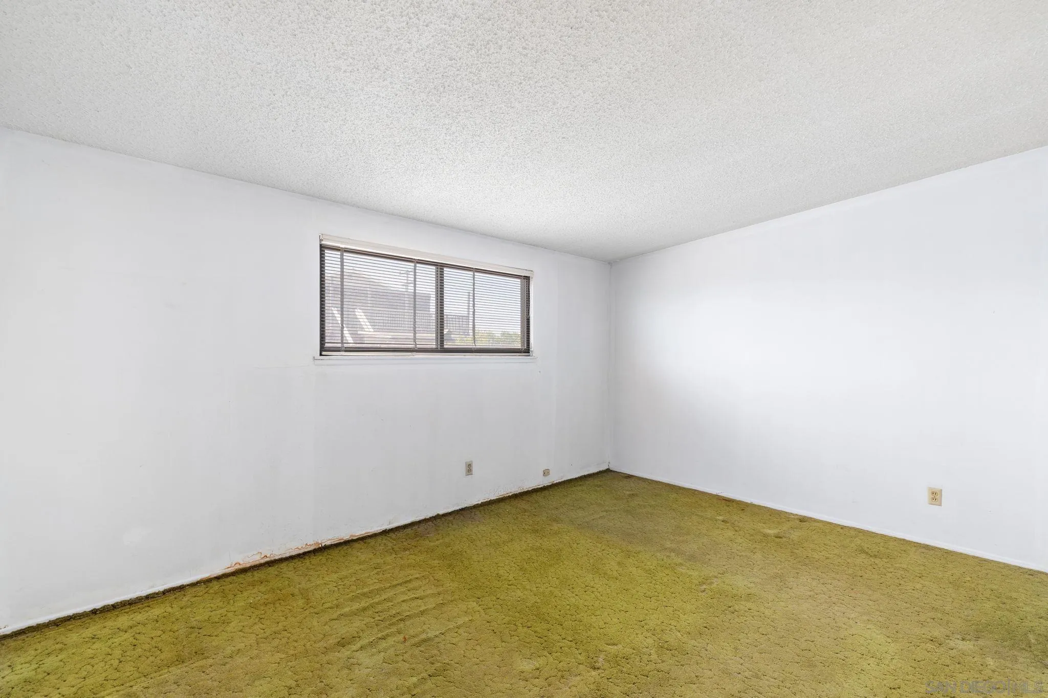 https://cdn.realtyfeed.com/cdn/127/260011558/900934cd726eef0f7e6ab3f933ef17e1.webp
