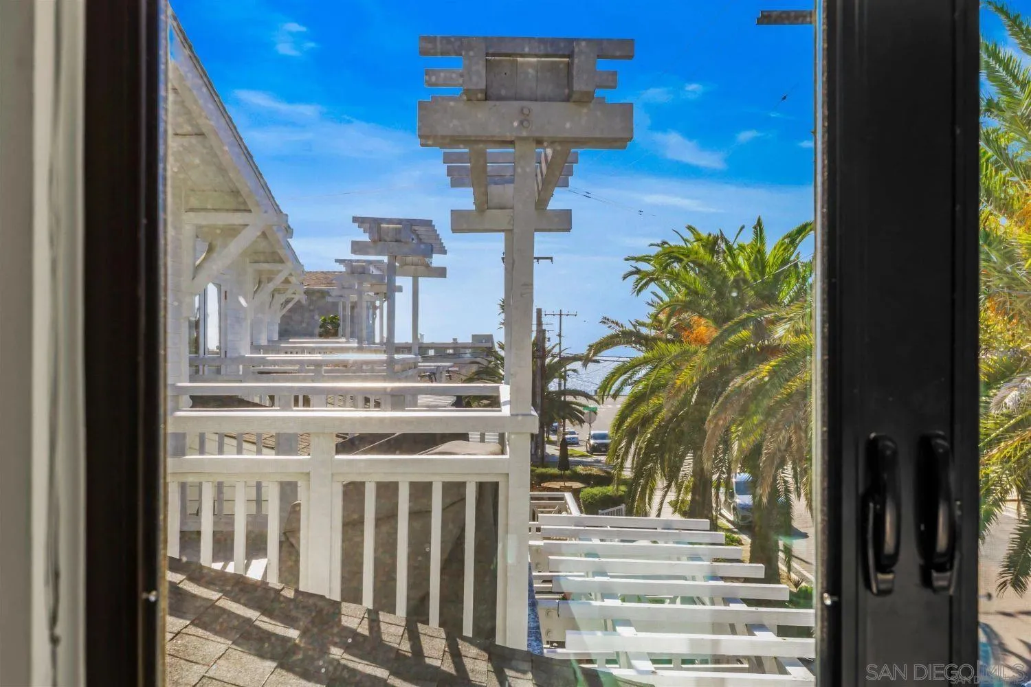 https://cdn.realtyfeed.com/cdn/127/260011565/1eda9c272a722a05ea63bf7a3f9558af.webp