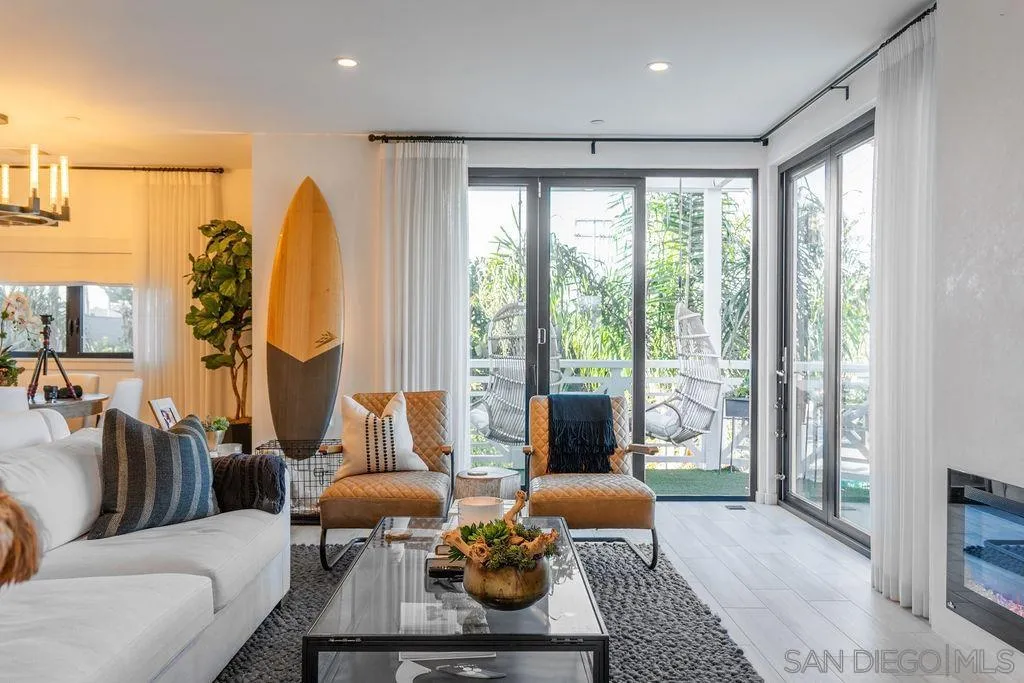 https://cdn.realtyfeed.com/cdn/127/260011565/887224b67f55453069d1a9fc03875ca4.webp