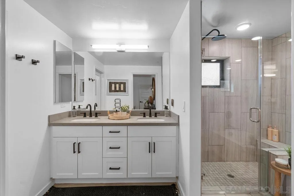https://cdn.realtyfeed.com/cdn/127/260011565/aeaaaed9428481b941ad61ae5b6b7b36.webp