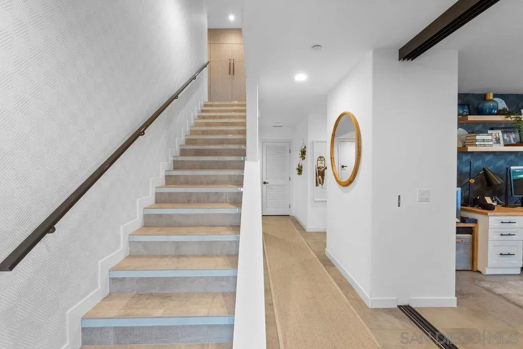 https://cdn.realtyfeed.com/cdn/127/260011565/dd94c778a1cd7e260f2843b393c2b32f.webp