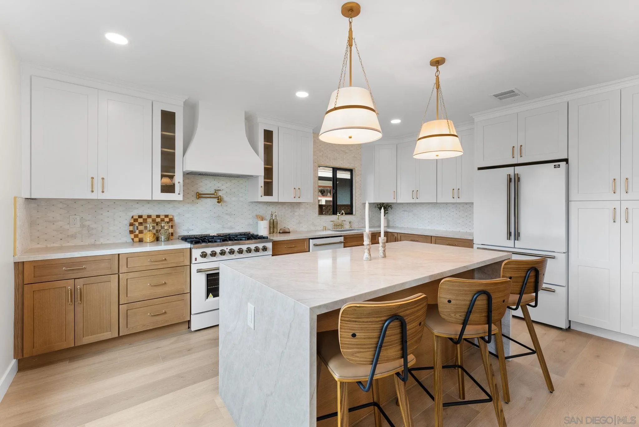 https://cdn.realtyfeed.com/cdn/127/260011568/5bc05c837553fec7c1776102f4a9926f.webp