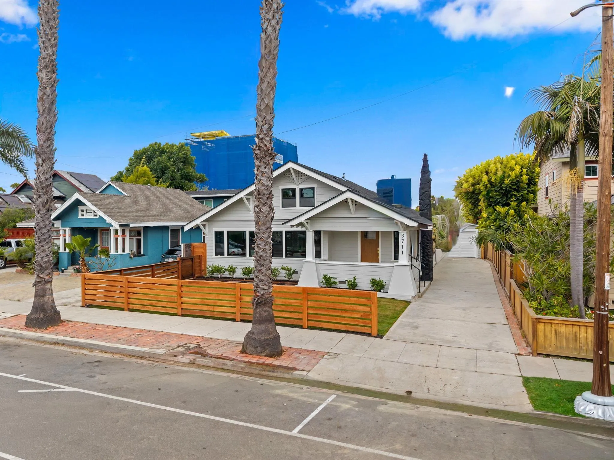 https://cdn.realtyfeed.com/cdn/127/260011568/b2c1b4f511a41cb42b9386f227ce426e.webp