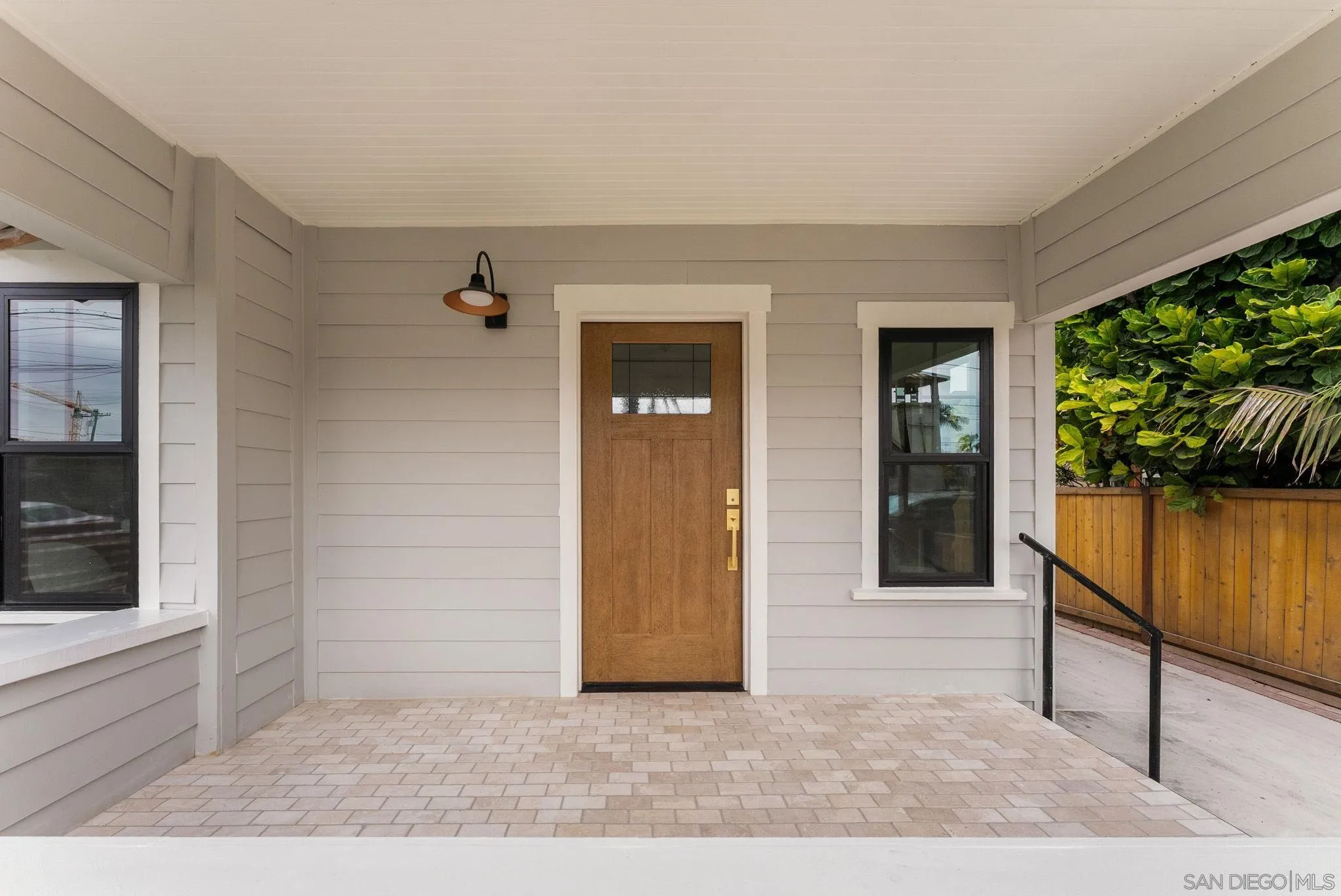 https://cdn.realtyfeed.com/cdn/127/260011568/cce5a4ef3f06a32320220f808e1d8b5c.webp
