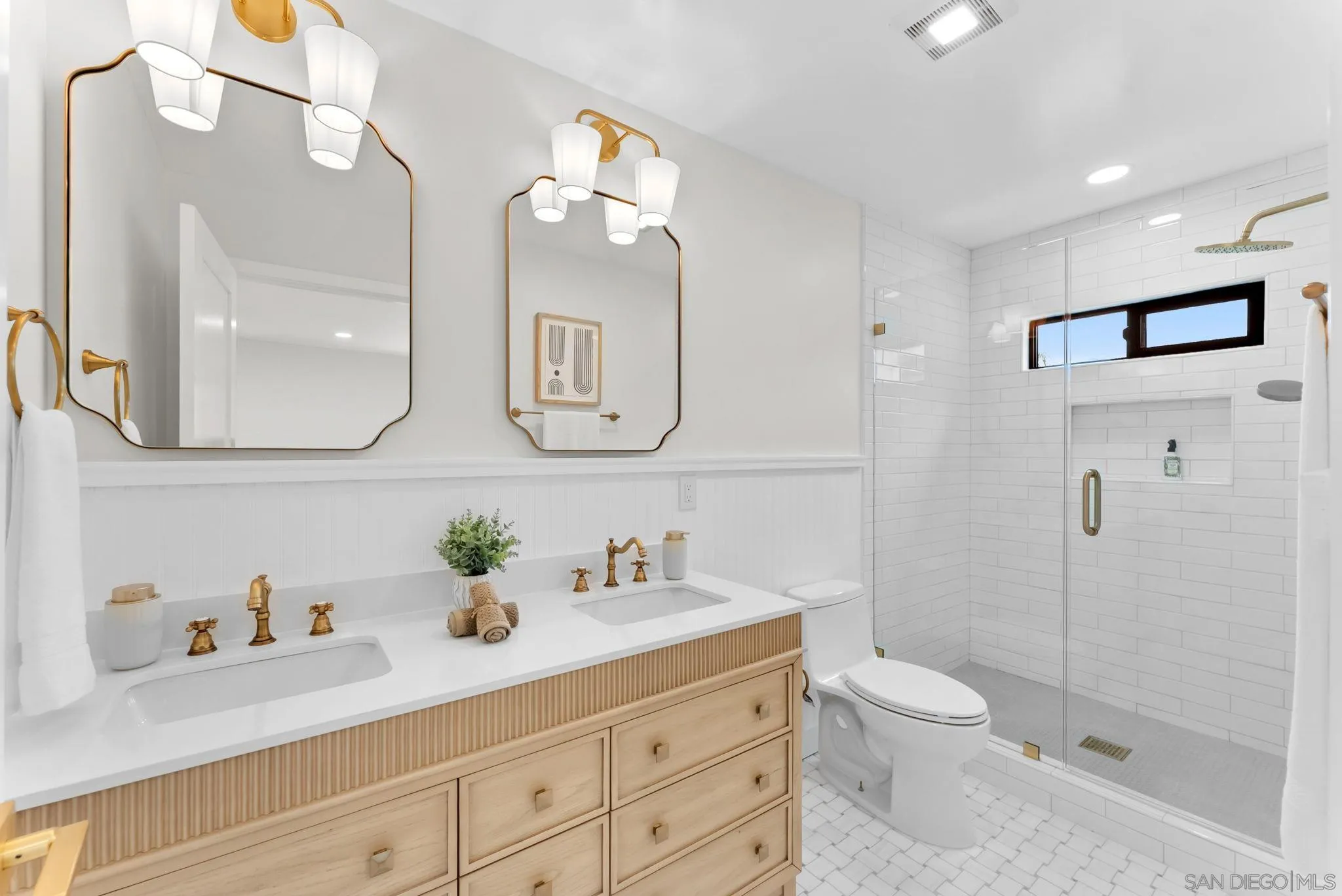 https://cdn.realtyfeed.com/cdn/127/260011568/e0a328ece21eea647b2e3bf12892b9e5.webp