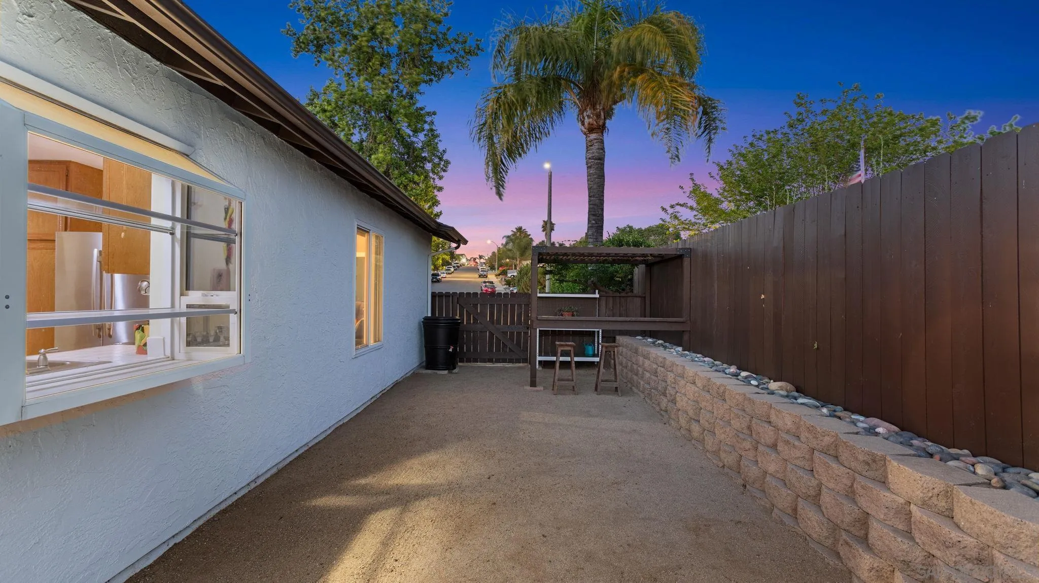 https://cdn.realtyfeed.com/cdn/127/260011572/21948120882c9e8f606fcc4a95830918.webp
