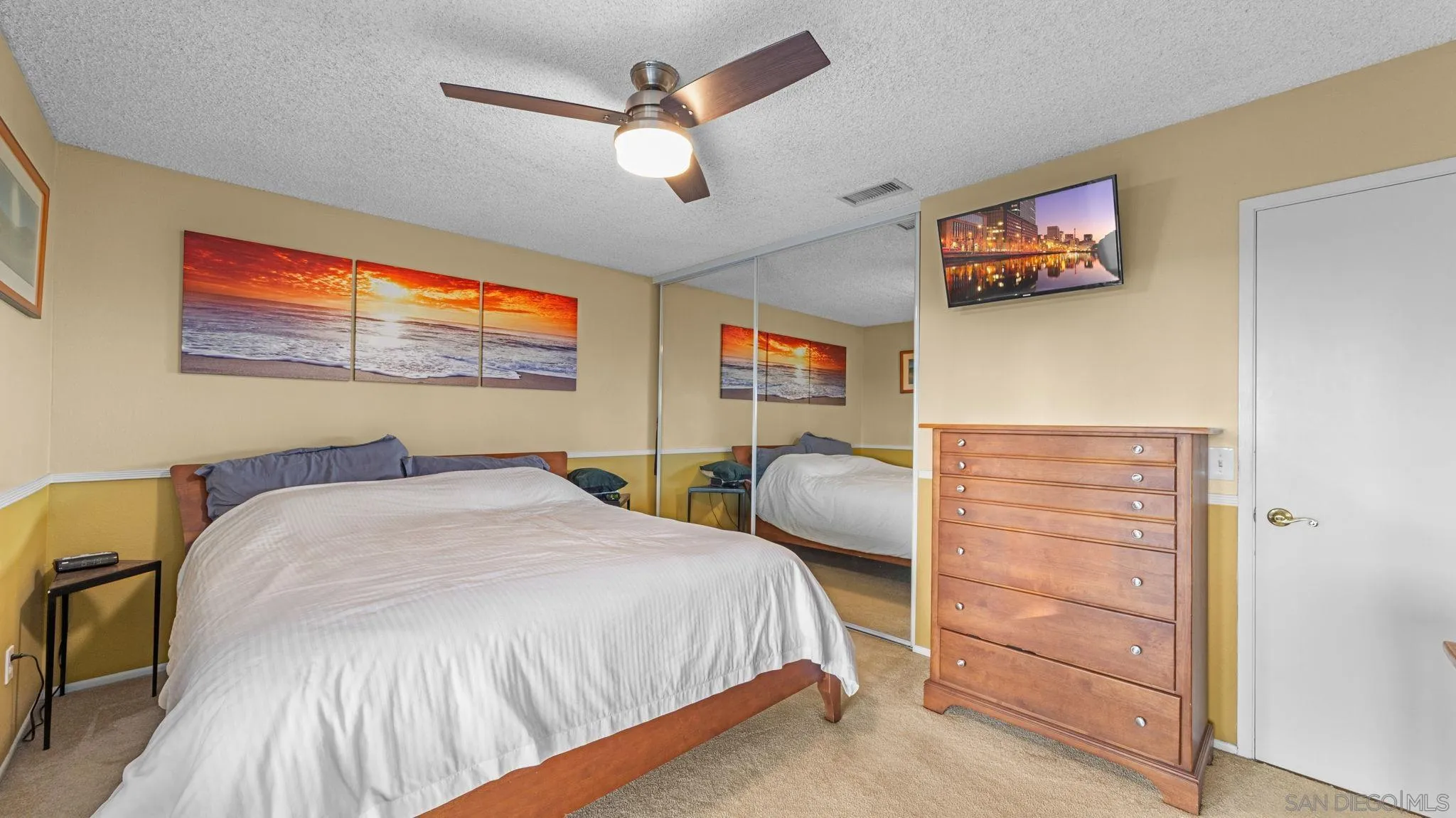 https://cdn.realtyfeed.com/cdn/127/260011572/2711a4a144c9f094bfe58585fb16110e.webp