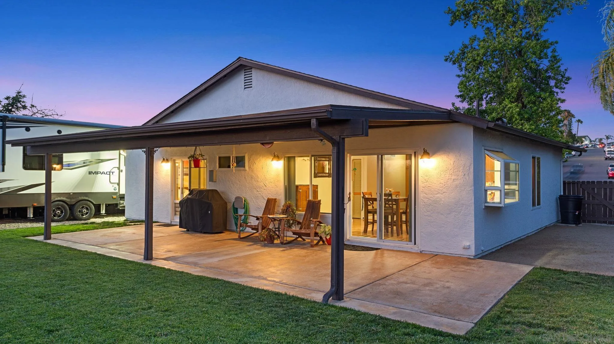 https://cdn.realtyfeed.com/cdn/127/260011572/b1f97f912ea3387d78a0ab8da0cd1417.webp