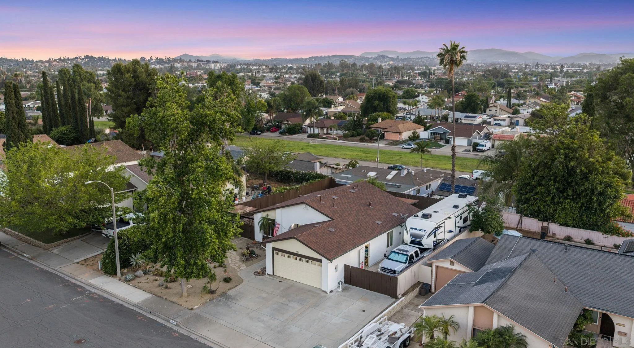https://cdn.realtyfeed.com/cdn/127/260011572/cdc84d268a9577d83a72c925665608da.webp