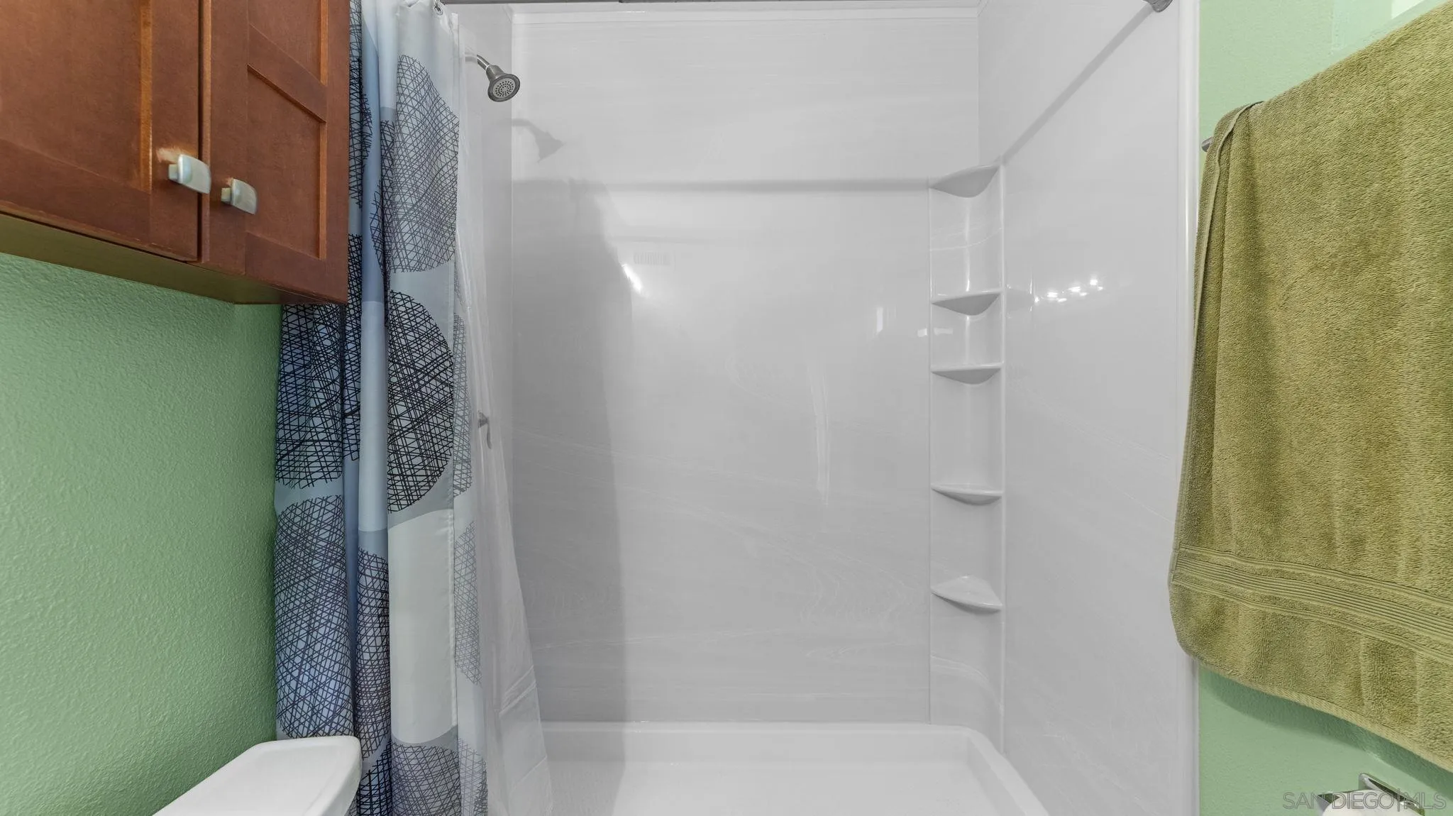 https://cdn.realtyfeed.com/cdn/127/260011572/d603d88e0907c4e3d3915a88eaa54d9e.webp