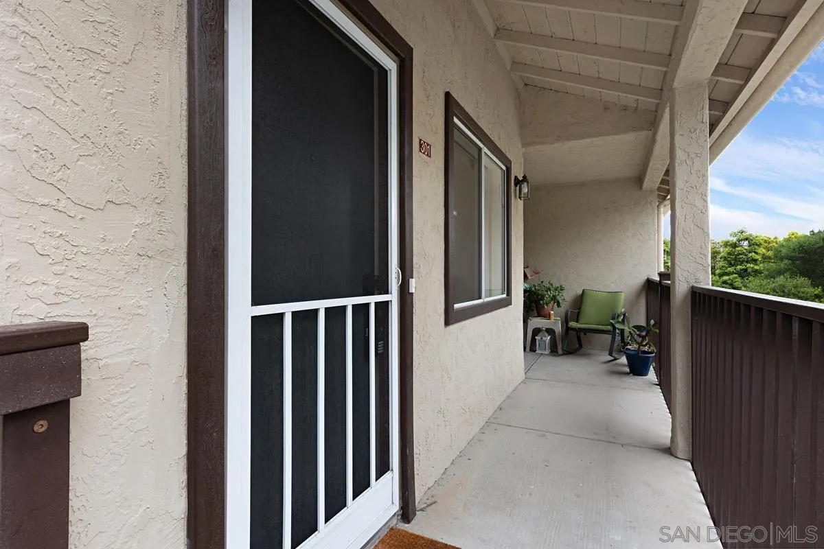 Photo #3: 260011576 Listing: Photo #3