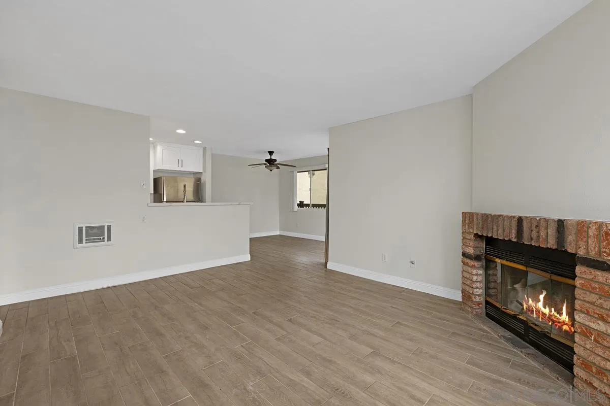 Photo #21: 260011576 Listing: Photo #21