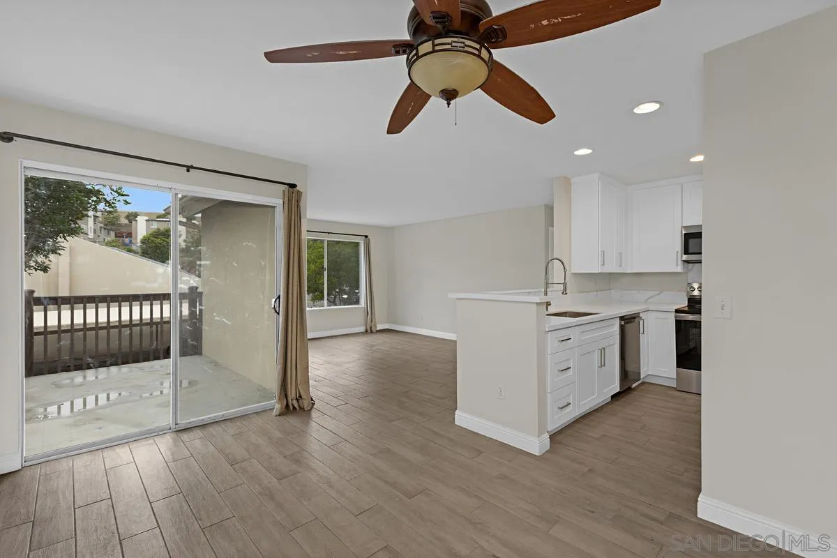 Photo #6: 260011576 Listing: Photo #6