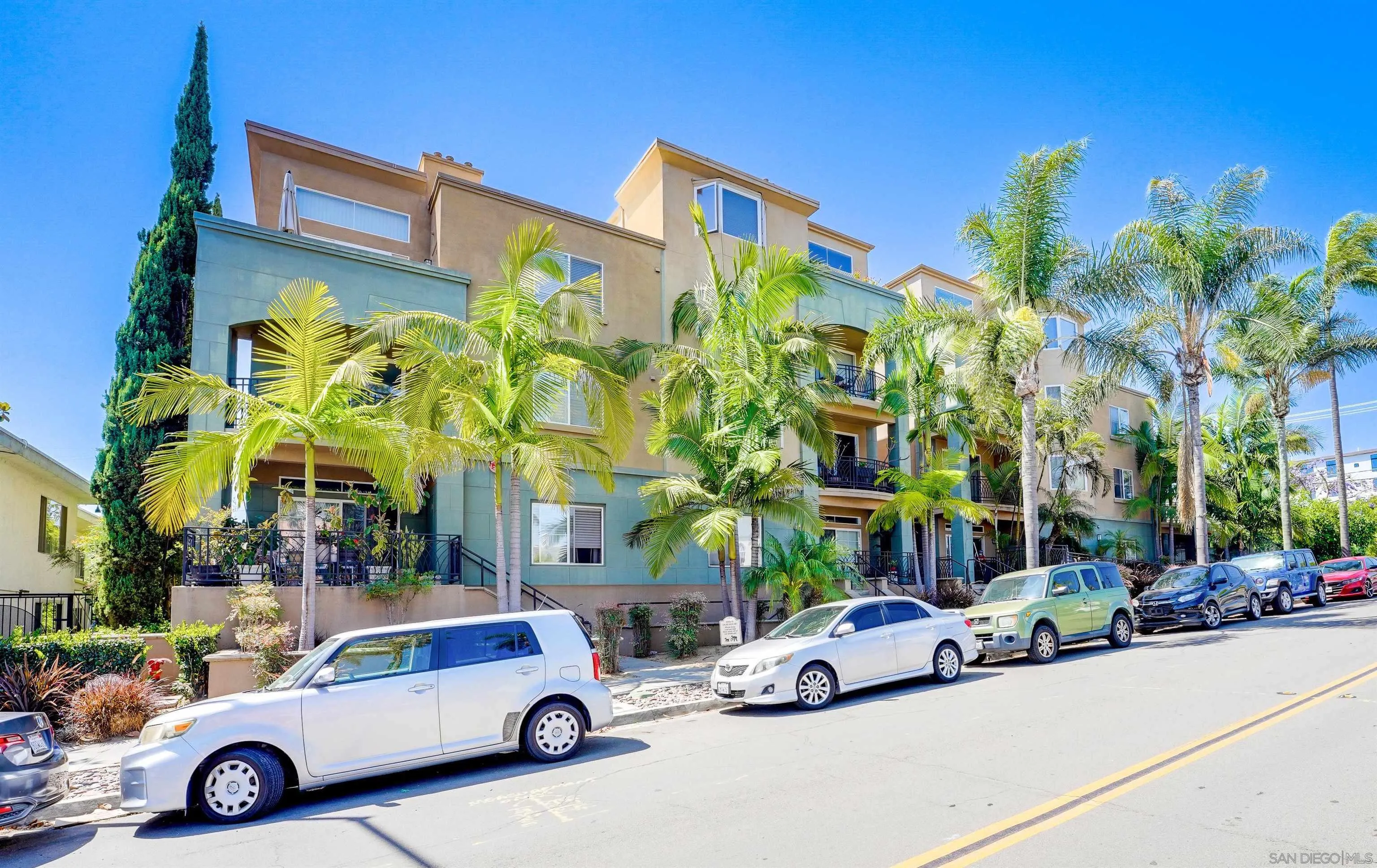 Photo #1: 260011580 Listing: Photo #1