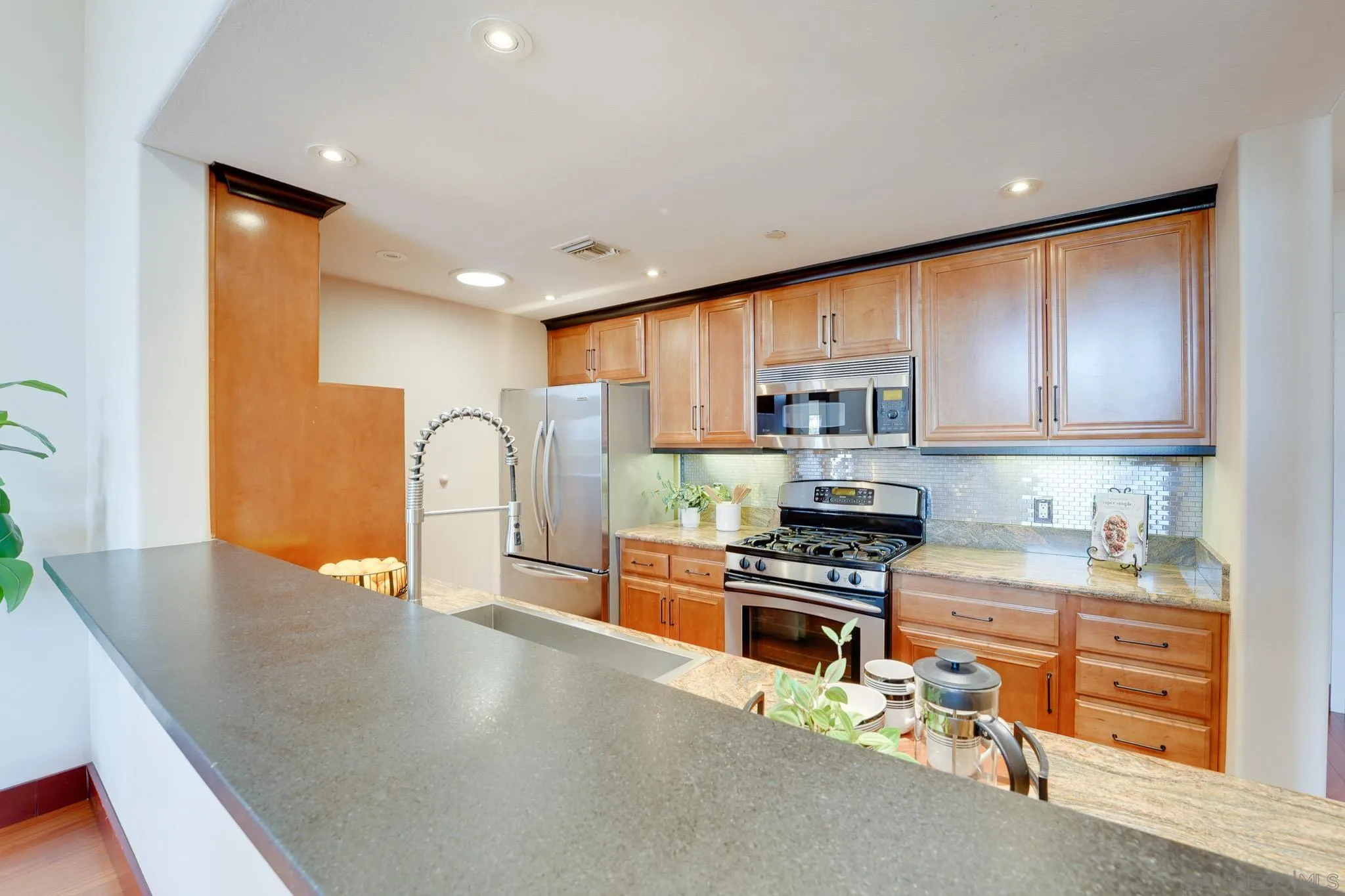Photo #9: 260011580 Listing: Photo #9