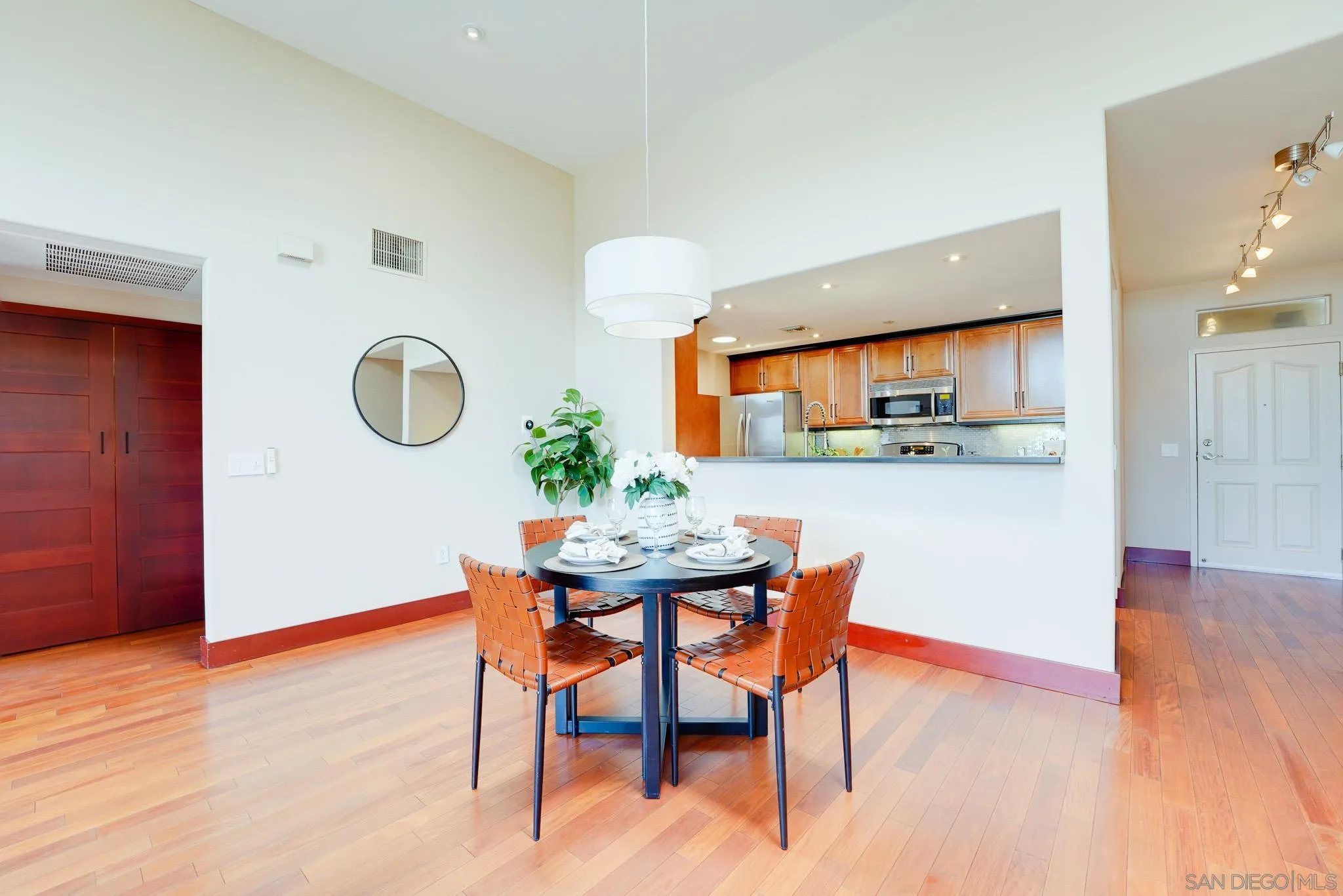 Photo #11: 260011580 Listing: Photo #11