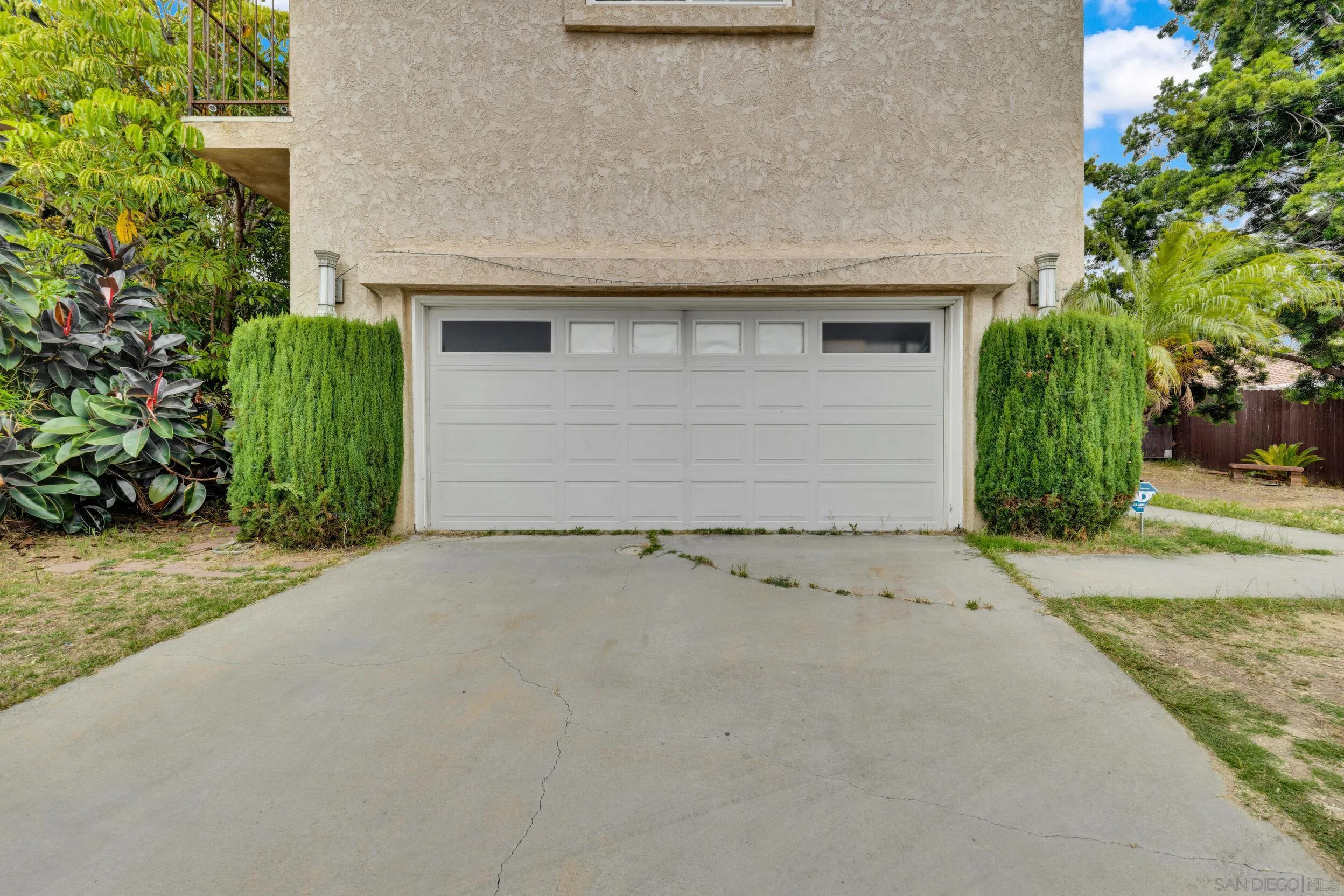 https://cdn.realtyfeed.com/cdn/127/260011585/863a38b59b710e5bc19dc21864ff8530.webp