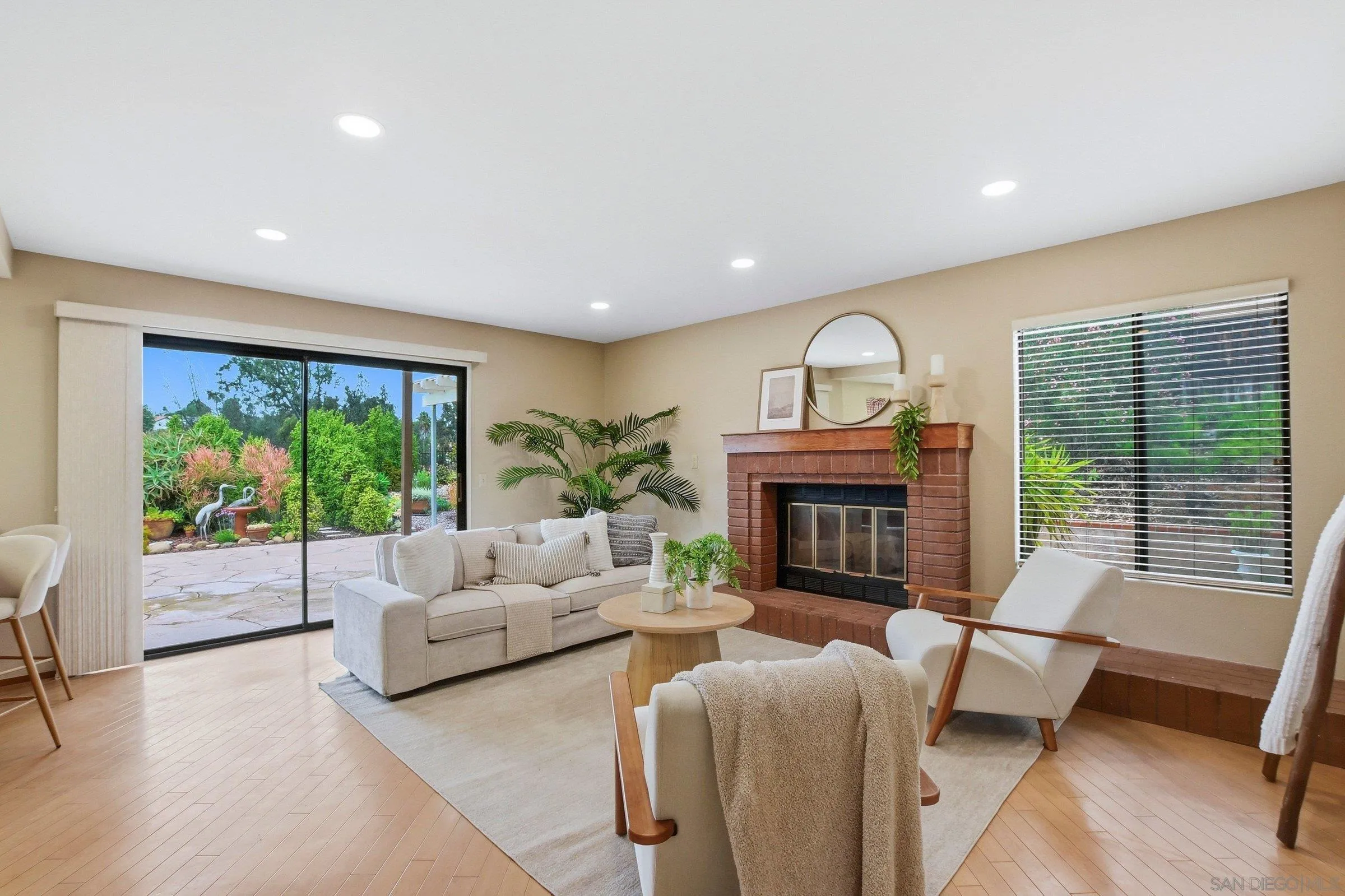https://cdn.realtyfeed.com/cdn/127/260011587/11d4e6430377a21d01791ddfd6f2ca07.webp