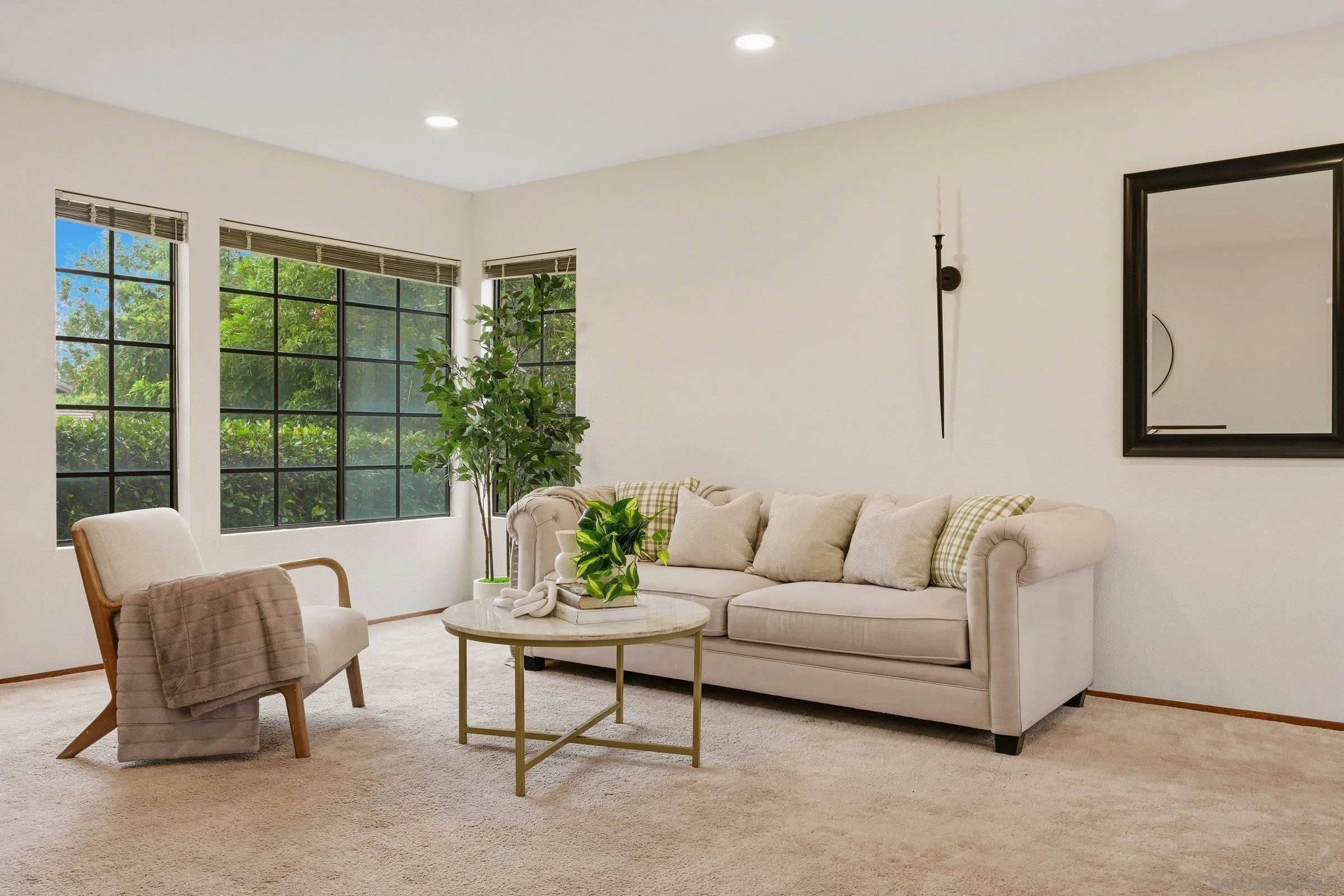 https://cdn.realtyfeed.com/cdn/127/260011587/a3a5f6cb75197d83bf4359a73cb2ba0f.webp