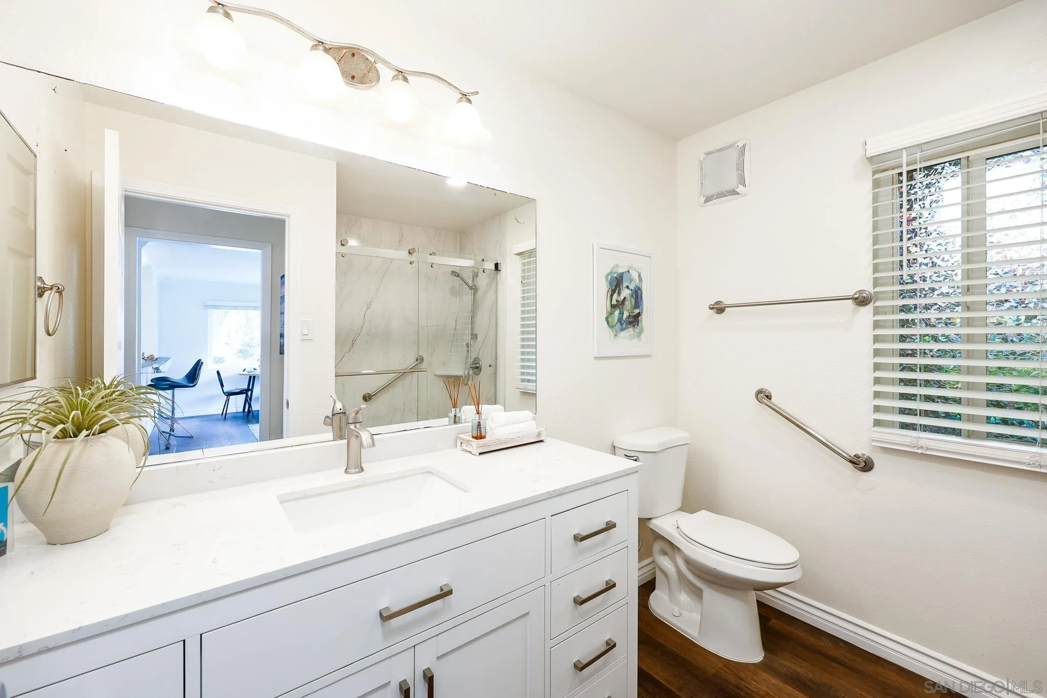 Photo #6: 260011589 Listing: Photo #6