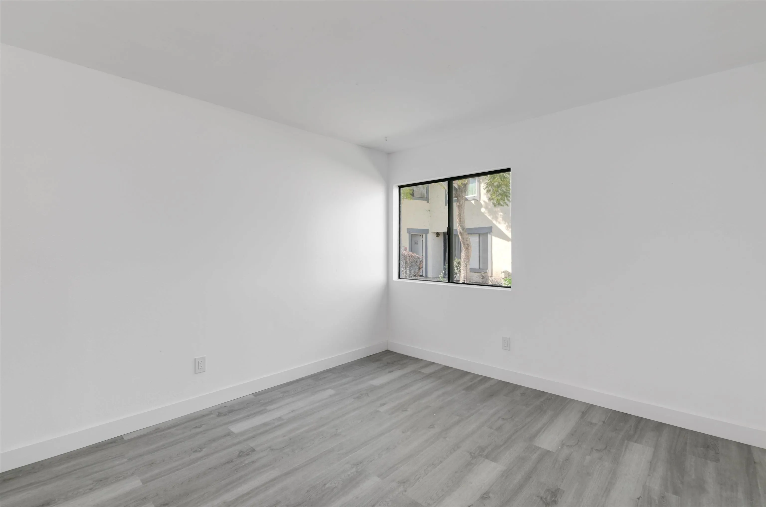 Photo #14: 260011590 Listing: Photo #14