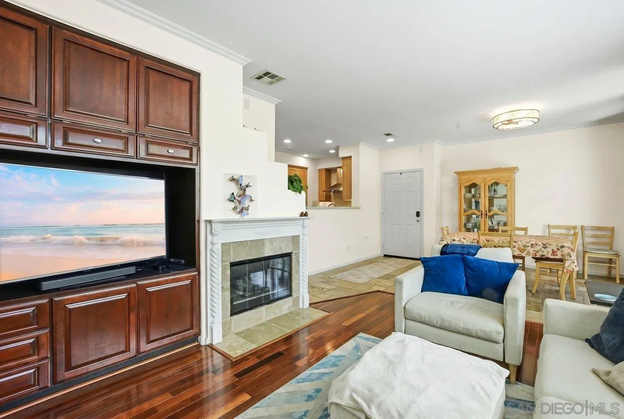 Photo #5: 260011591 Listing: Photo #5