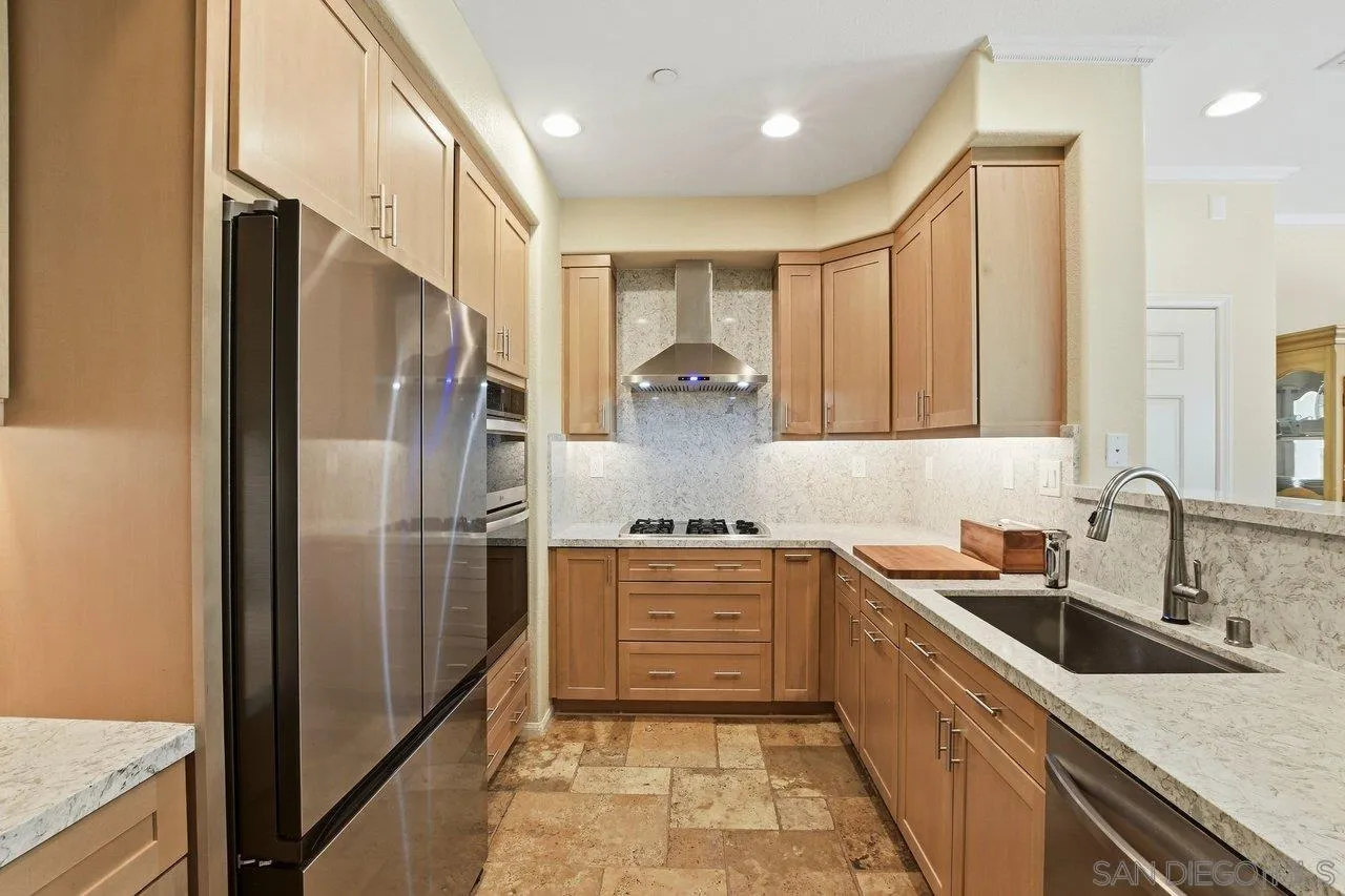 Photo #11: 260011591 Listing: Photo #11