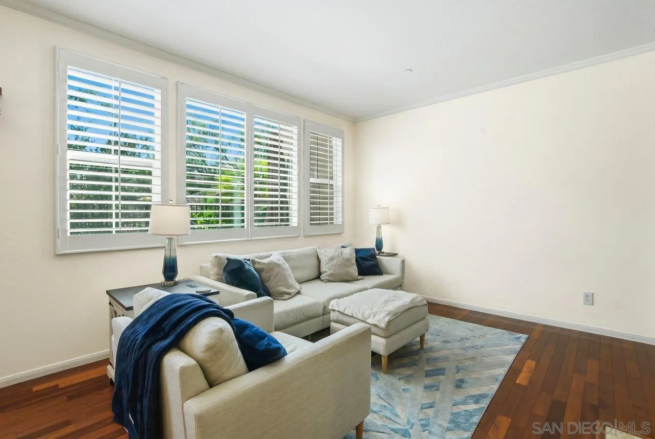 Photo #3: 260011591 Listing: Photo #3