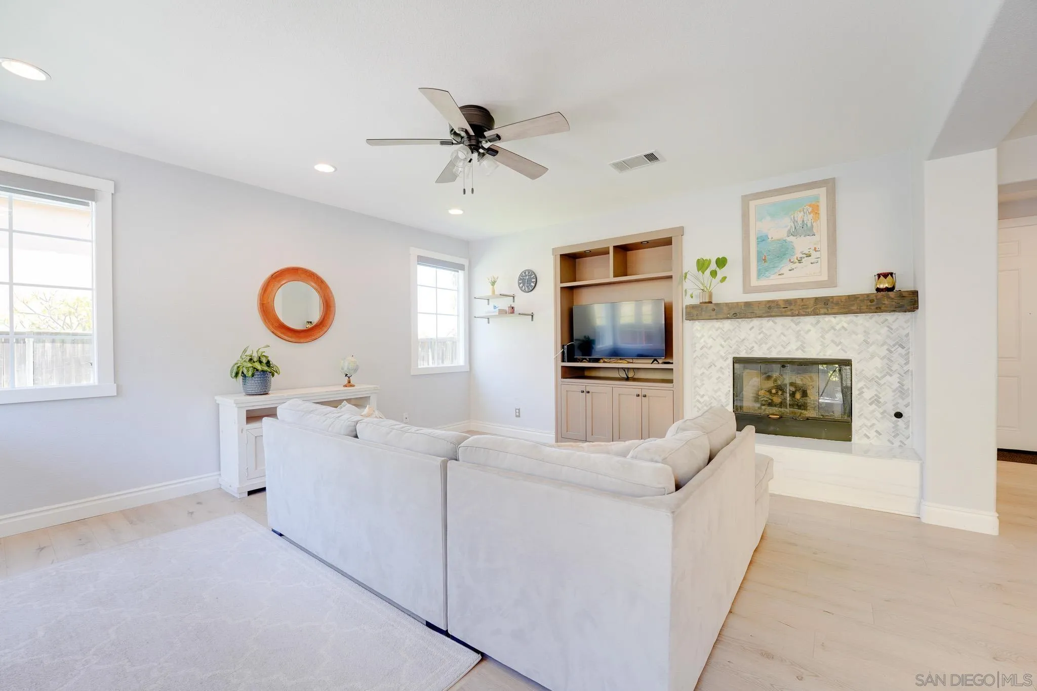https://cdn.realtyfeed.com/cdn/127/260011592/2a354fec07a6d5522c48cf8782228ffd.webp
