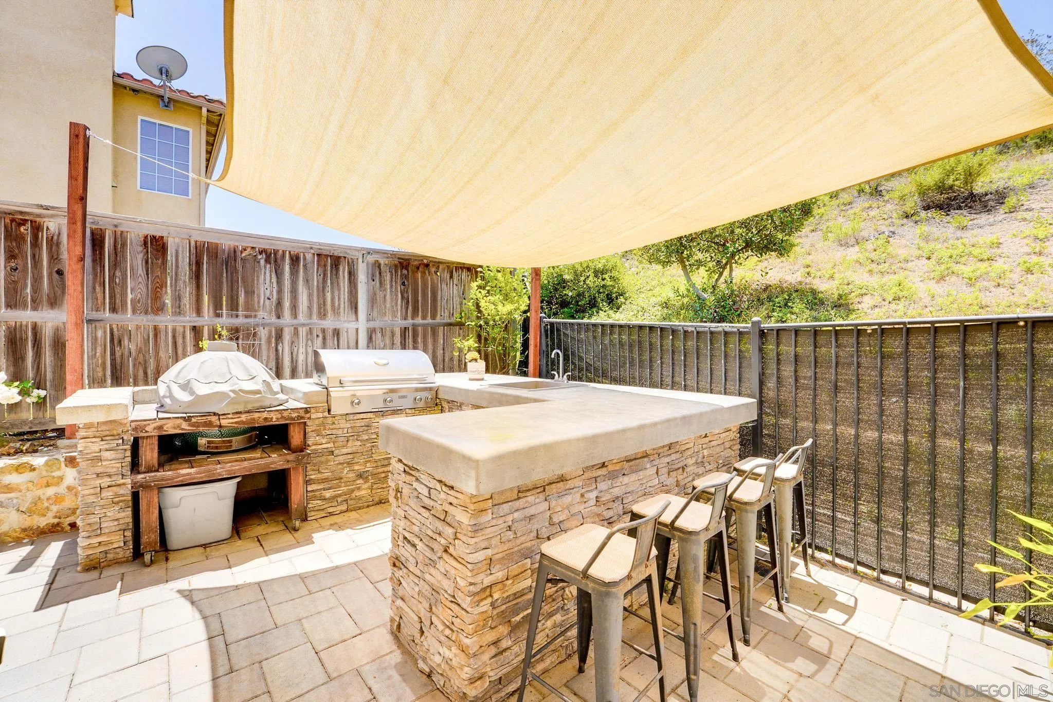 https://cdn.realtyfeed.com/cdn/127/260011592/4626168cd703ef6a7c6b4d20ee74ca07.webp