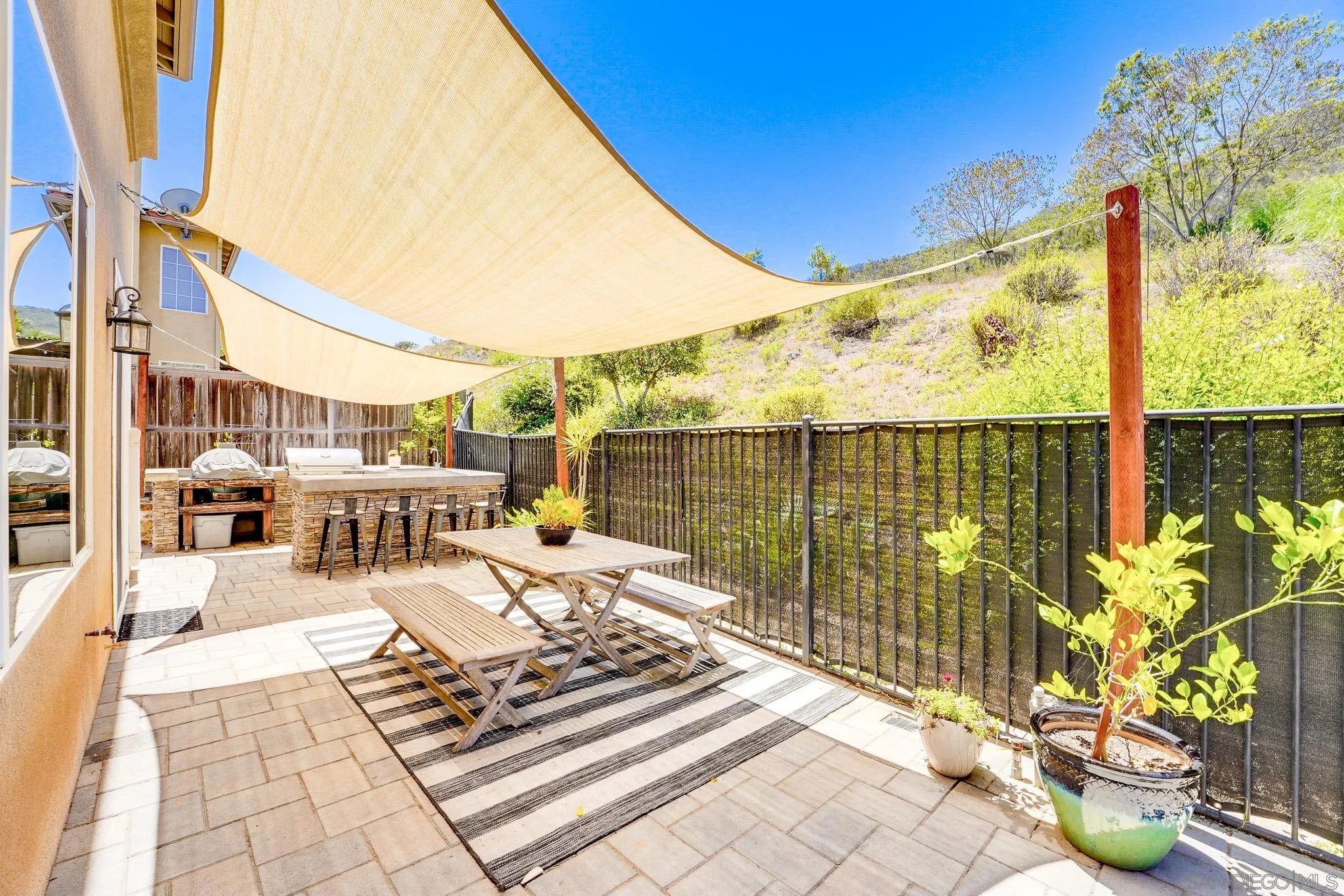 https://cdn.realtyfeed.com/cdn/127/260011592/772c0fedf6f6360e7efd52d1c7005a6e.webp
