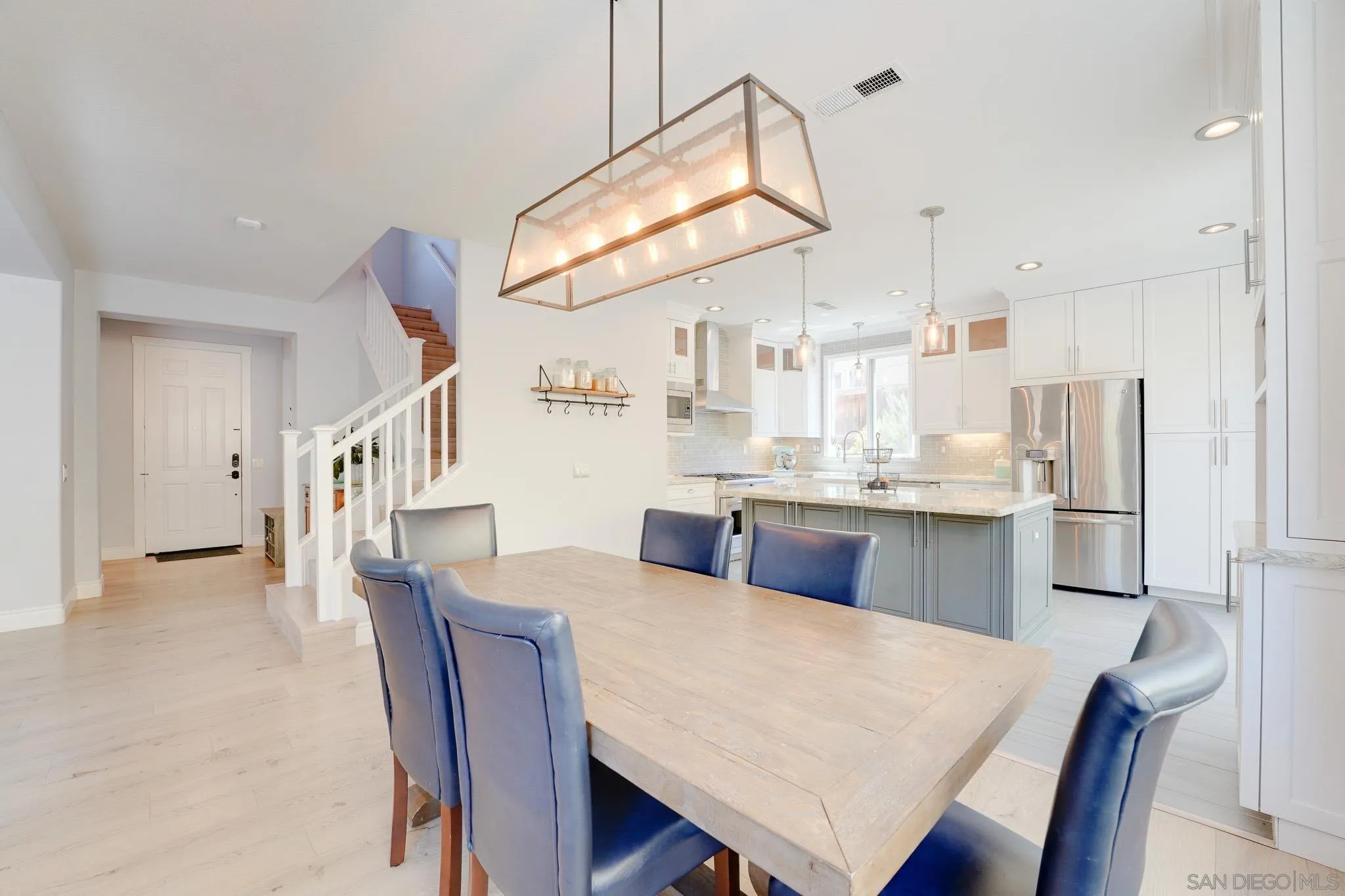 https://cdn.realtyfeed.com/cdn/127/260011592/af06b6fdda2414b0f01ca7e0e0edbb71.webp