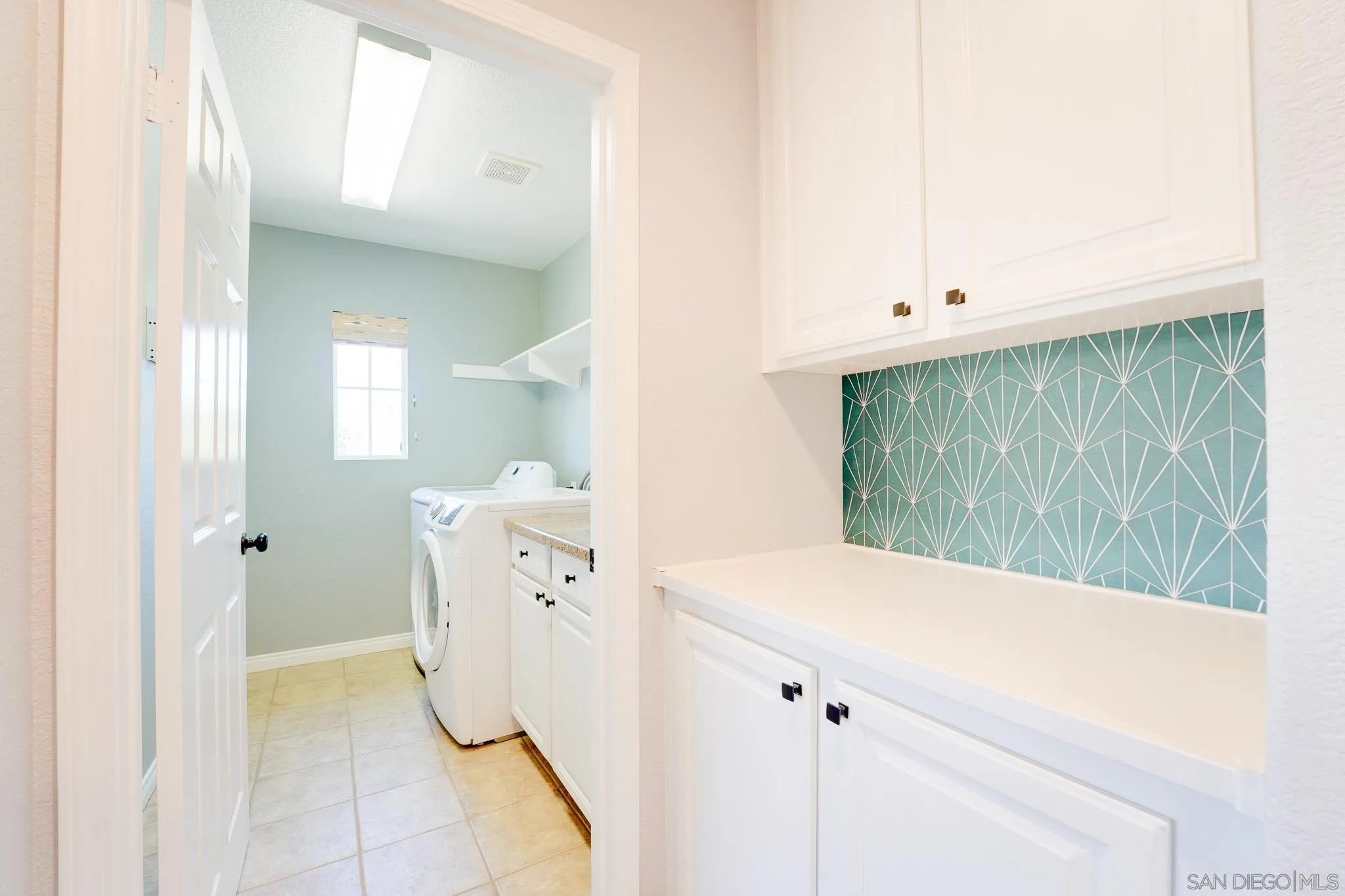 https://cdn.realtyfeed.com/cdn/127/260011592/bb11e0f8f09a1e746185d606931a73a3.webp