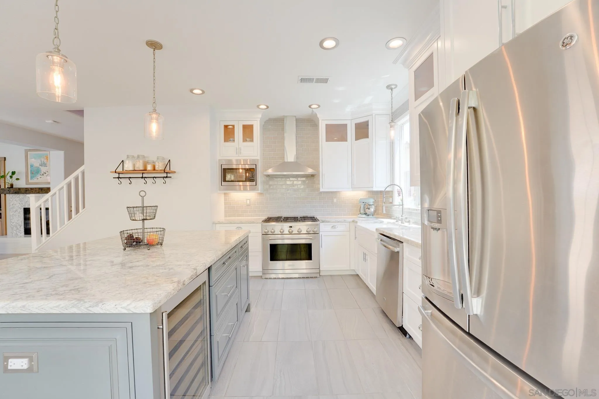 https://cdn.realtyfeed.com/cdn/127/260011592/f8711810a4e40dba8a5b61f4c03c5005.webp