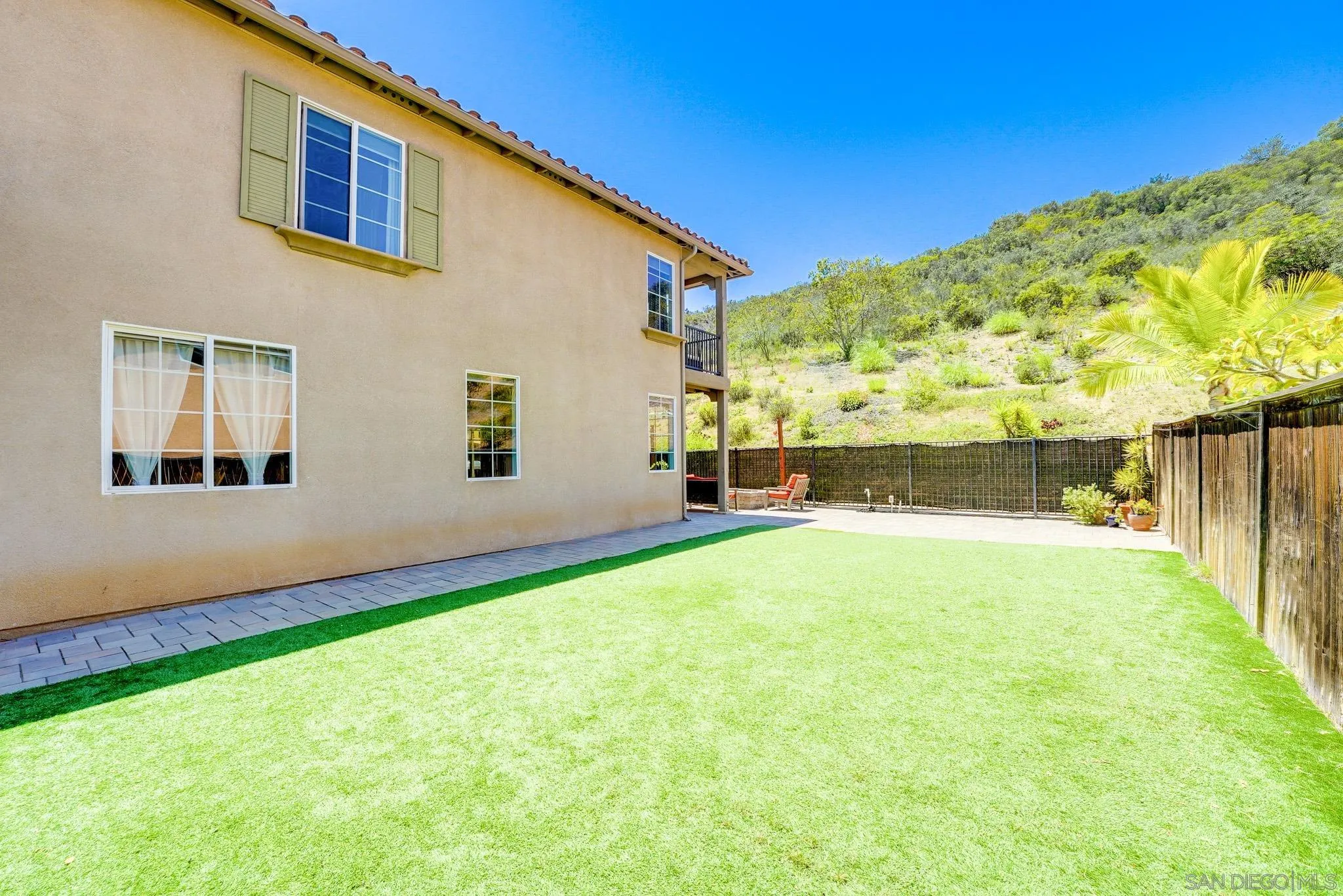 https://cdn.realtyfeed.com/cdn/127/260011592/ff58b82f684b2b5b6f4a81a52ab4a54b.webp