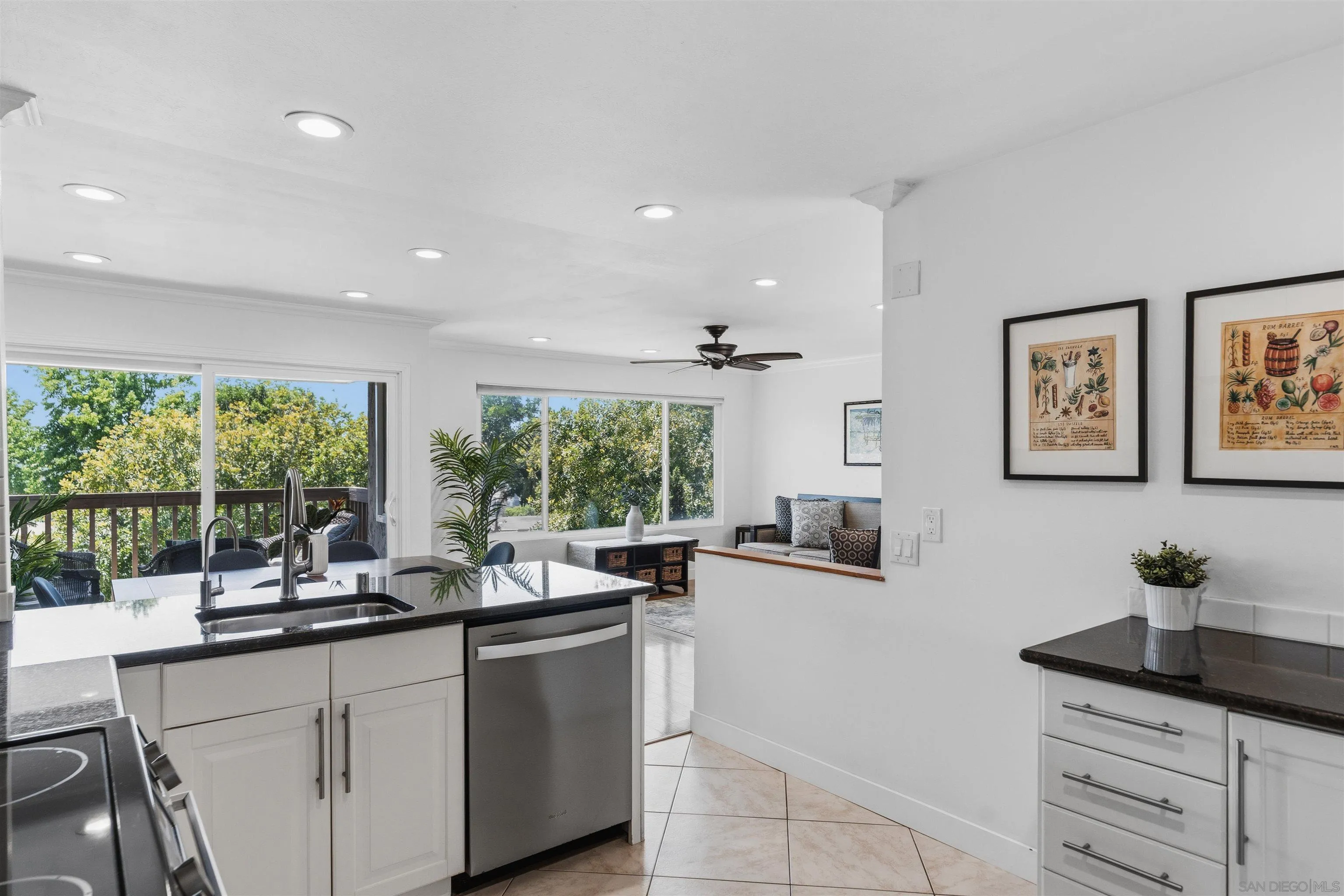 Photo #11: 260011594 Listing: Photo #11
