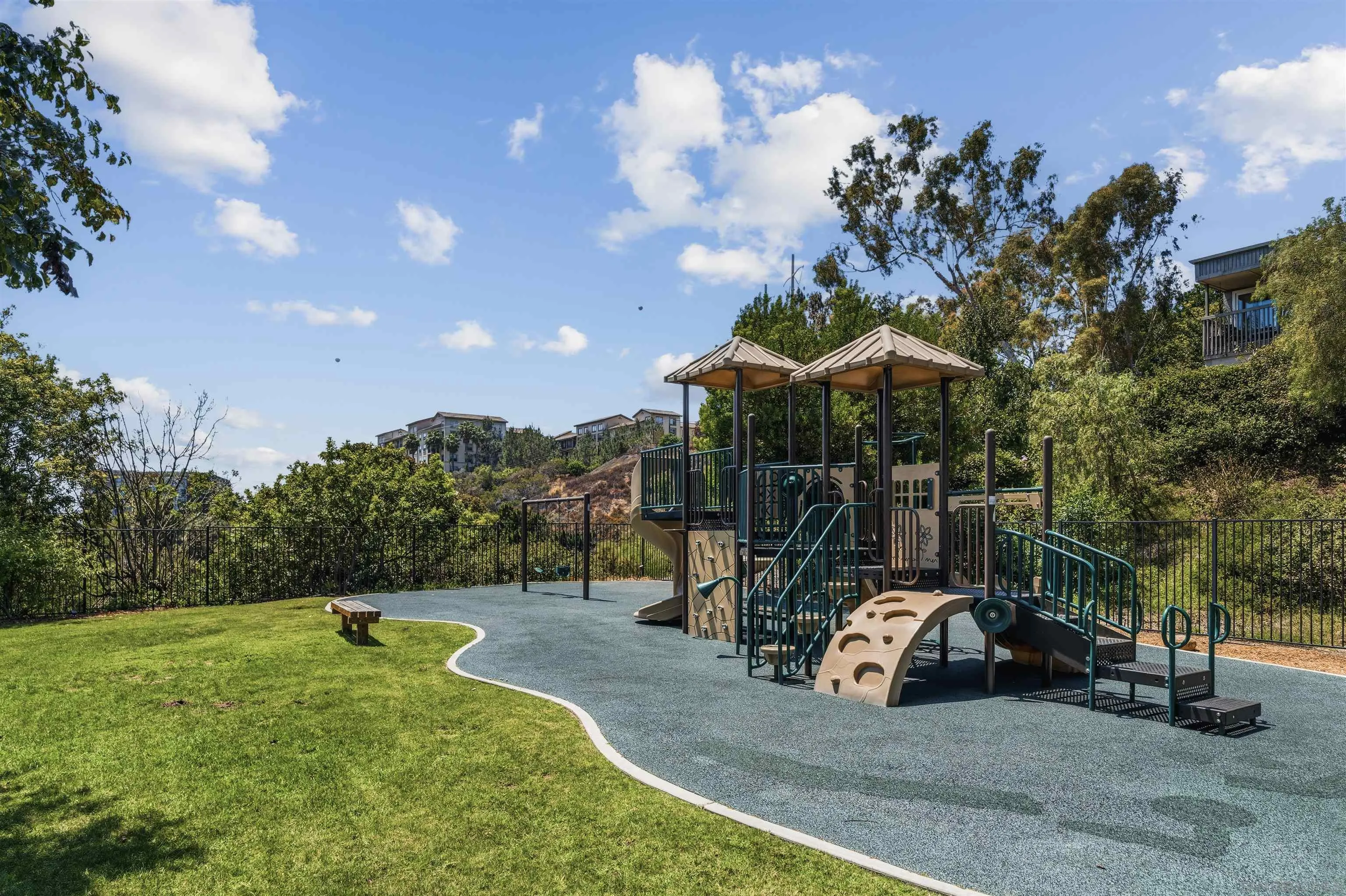 Photo #28: 260011594 Listing: Photo #28