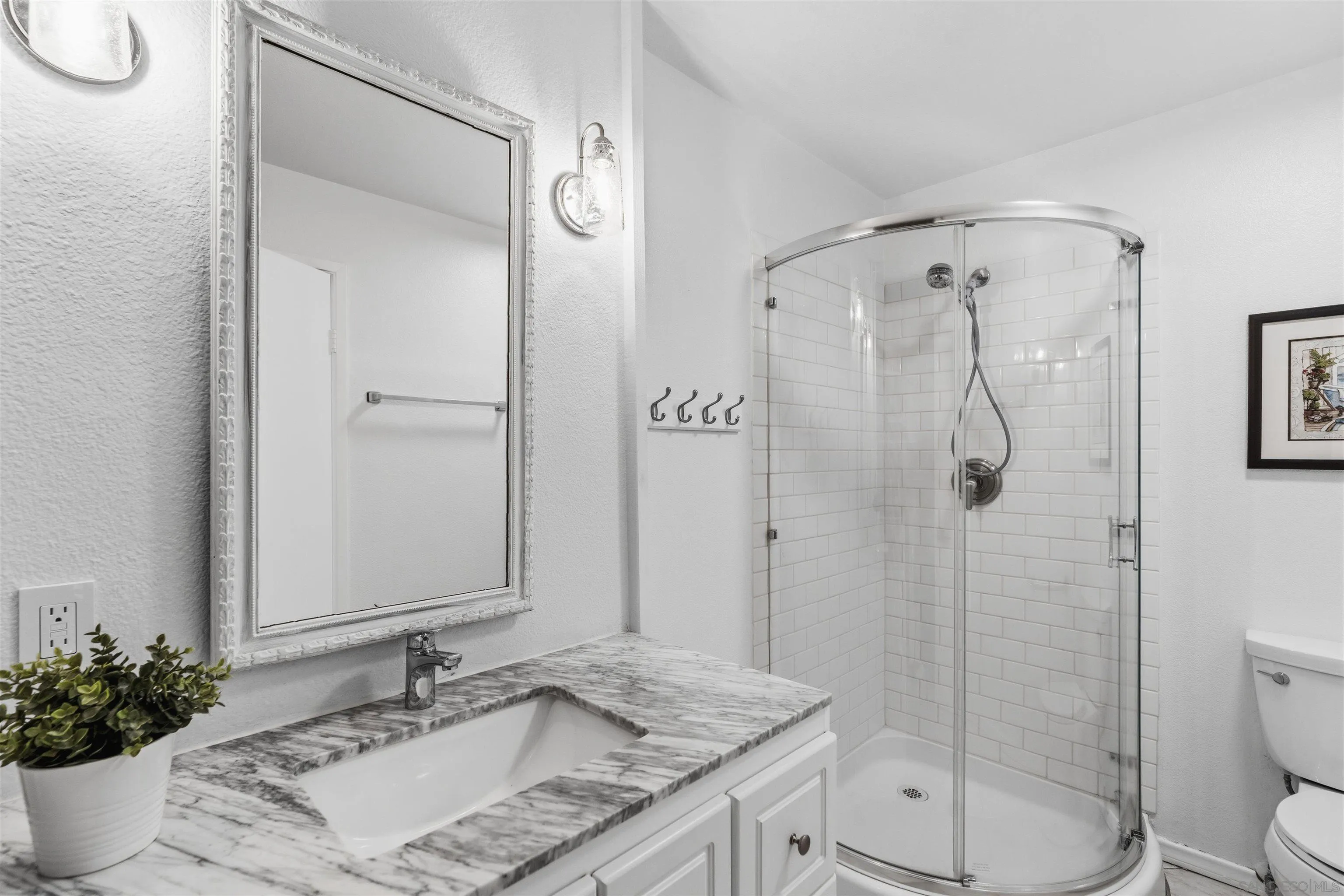 Photo #17: 260011594 Listing: Photo #17