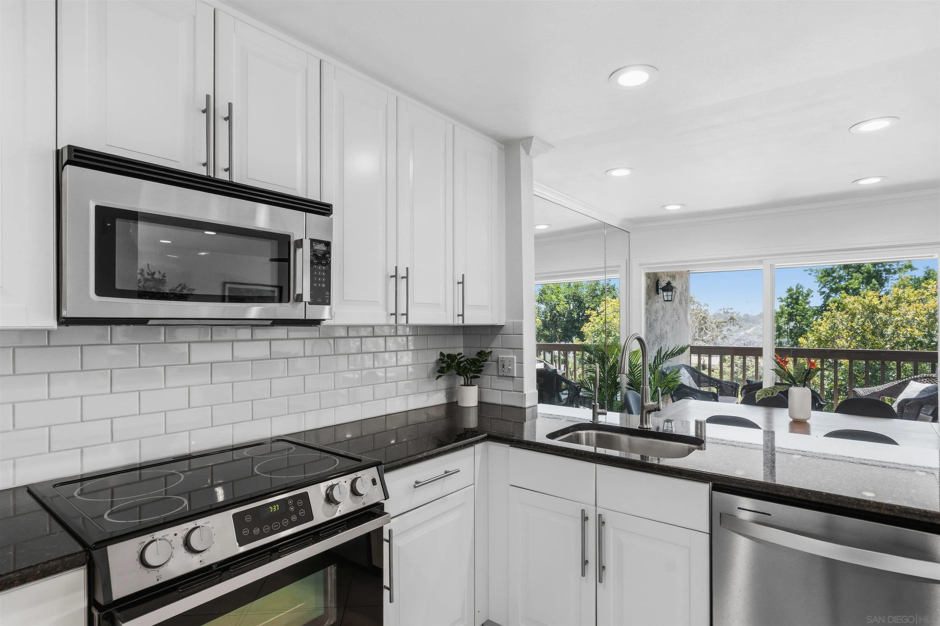 Photo #10: 260011594 Listing: Photo #10