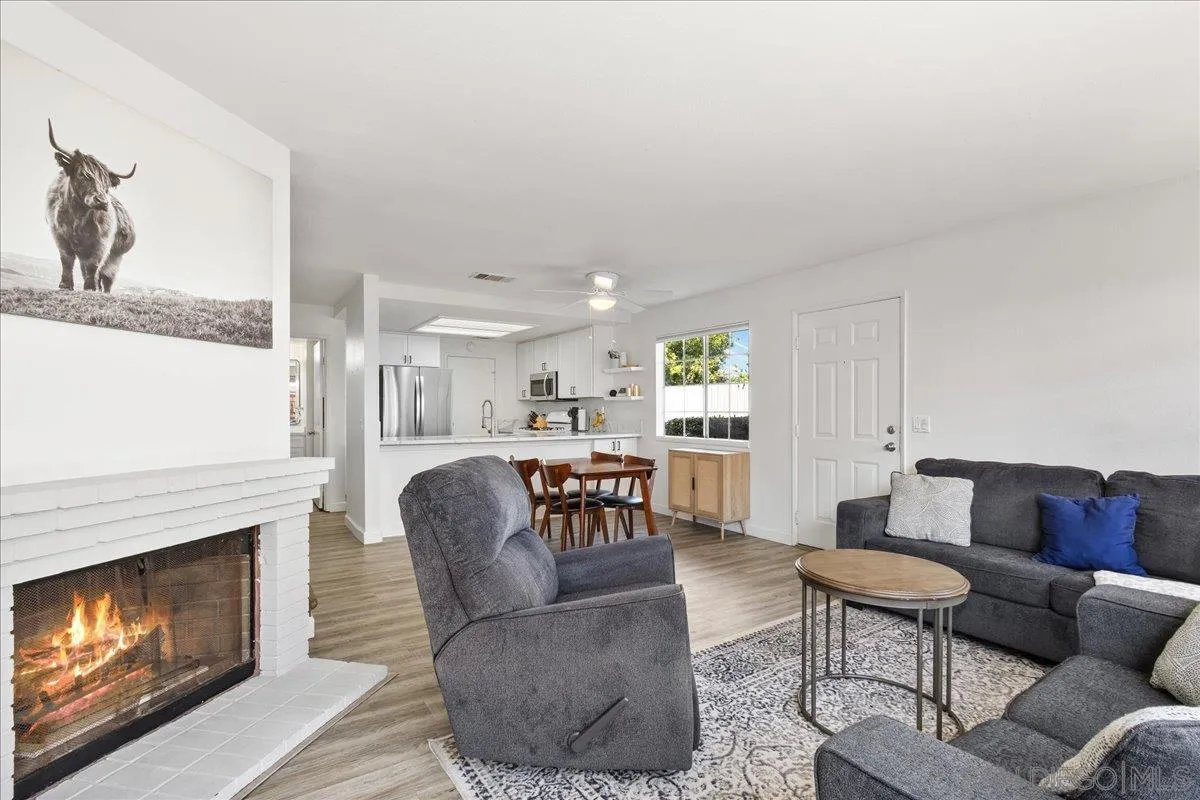 Photo #5: 260011596 Listing: Photo #5