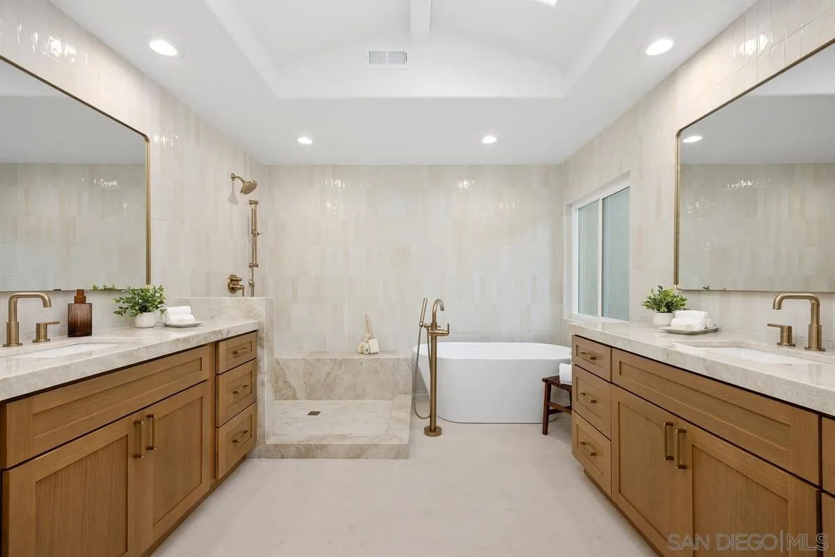 https://cdn.realtyfeed.com/cdn/127/260011598/83deef96124f650da28523c8a2b995b6.webp