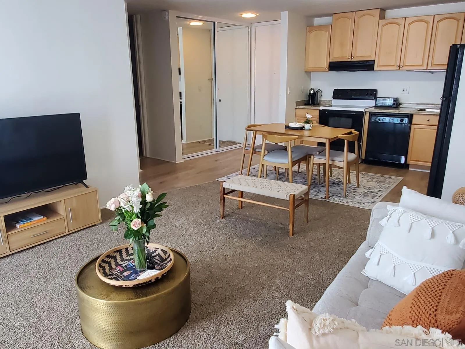 Photo #17: 260011599 Listing: Photo #17